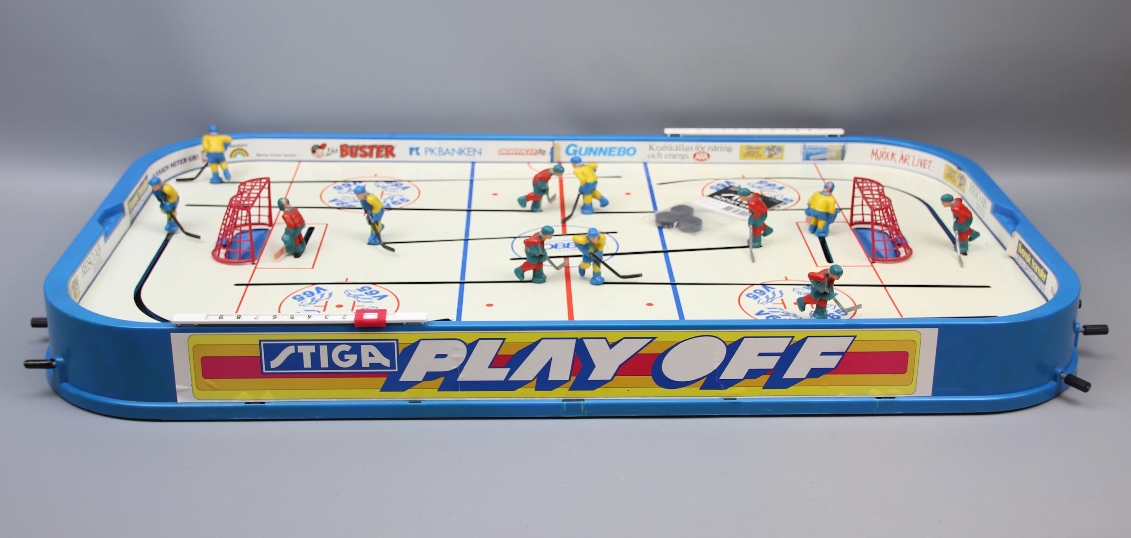 Hockey game, Stiga Play Off, complete, 3 pucks.