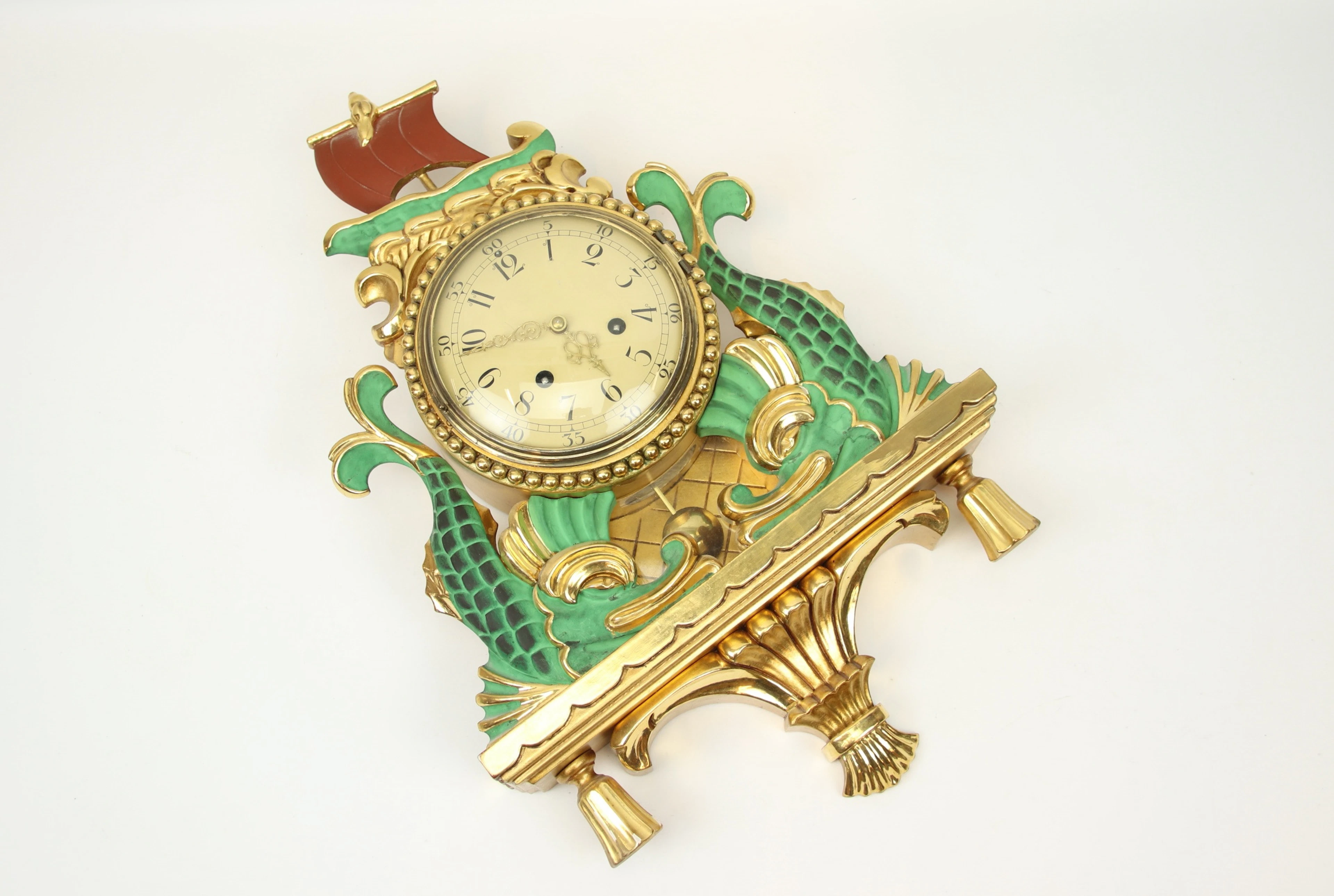 Orologio da parete, legno dorato e dipinto, Westerstrand, 1900.