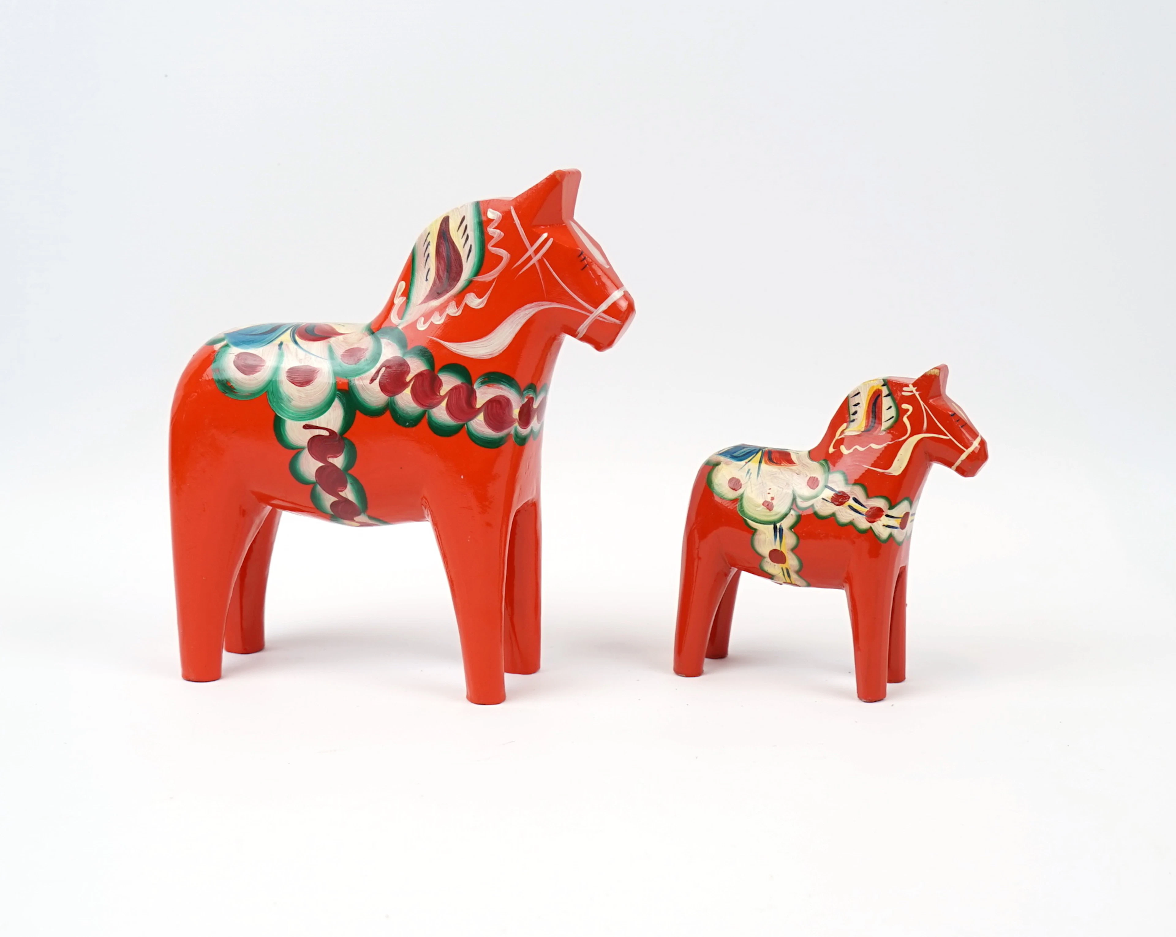 Dala horses, 2 pcs, wood.