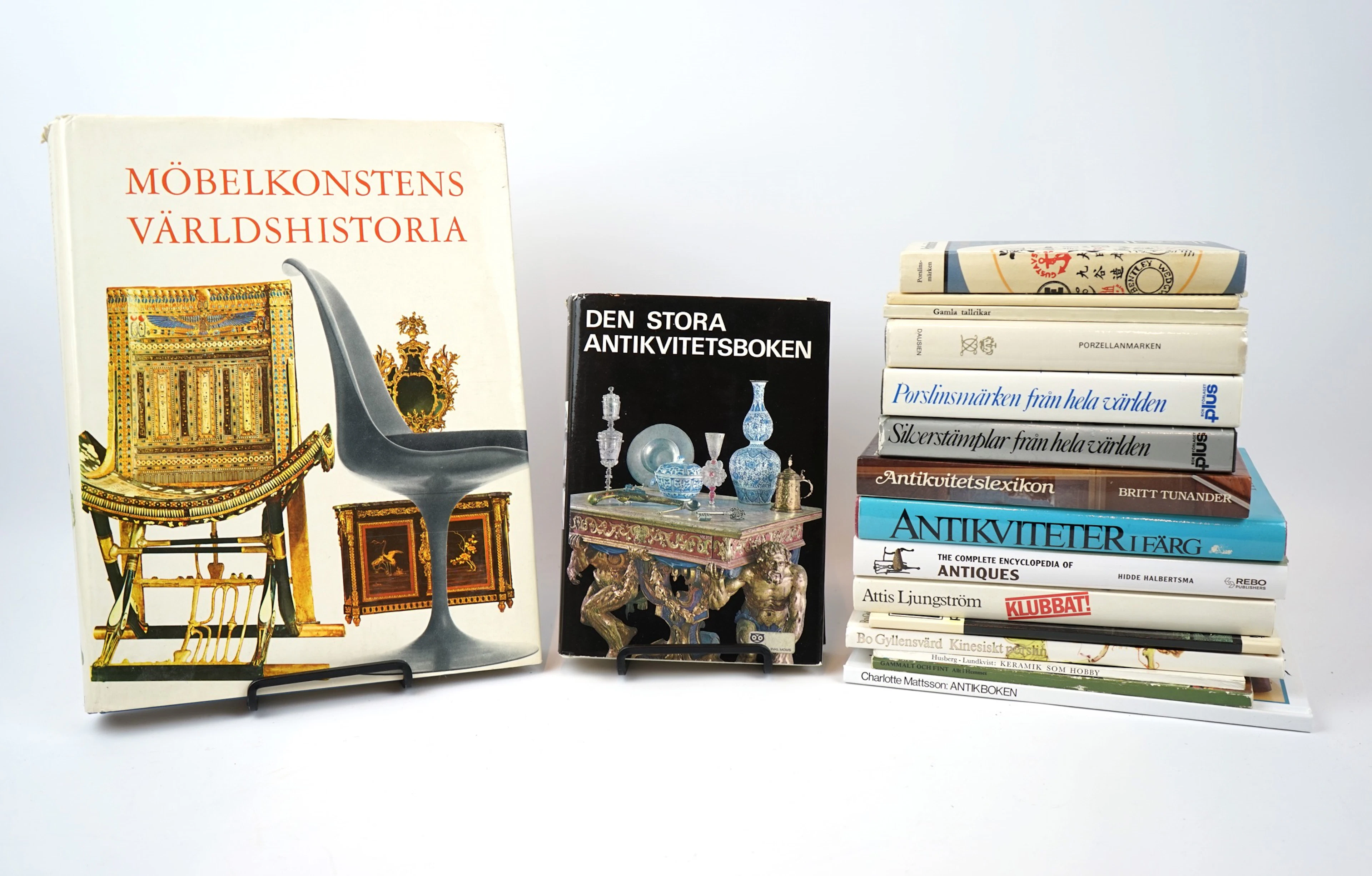 Livres sur les antiquités, etc., 17 pièces