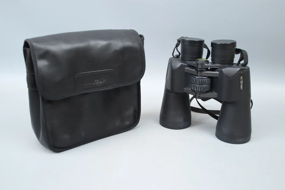 Binoculars, 7x50, Minolta Classic II, rubberized.
