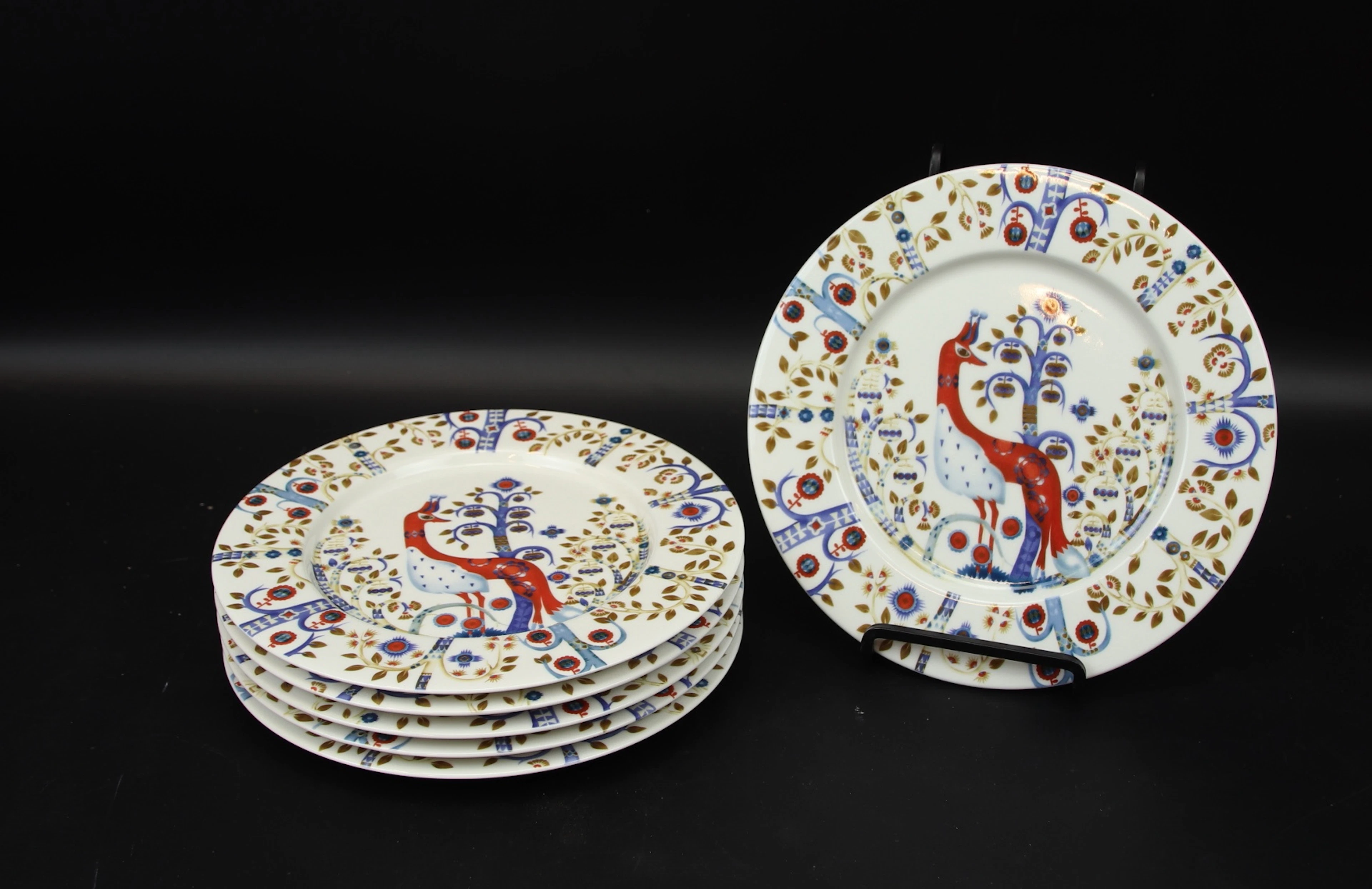 Klaus Haapaniemi, förrättstallrikar, 6 st, porslin, "Taika Vit", Iittala.
