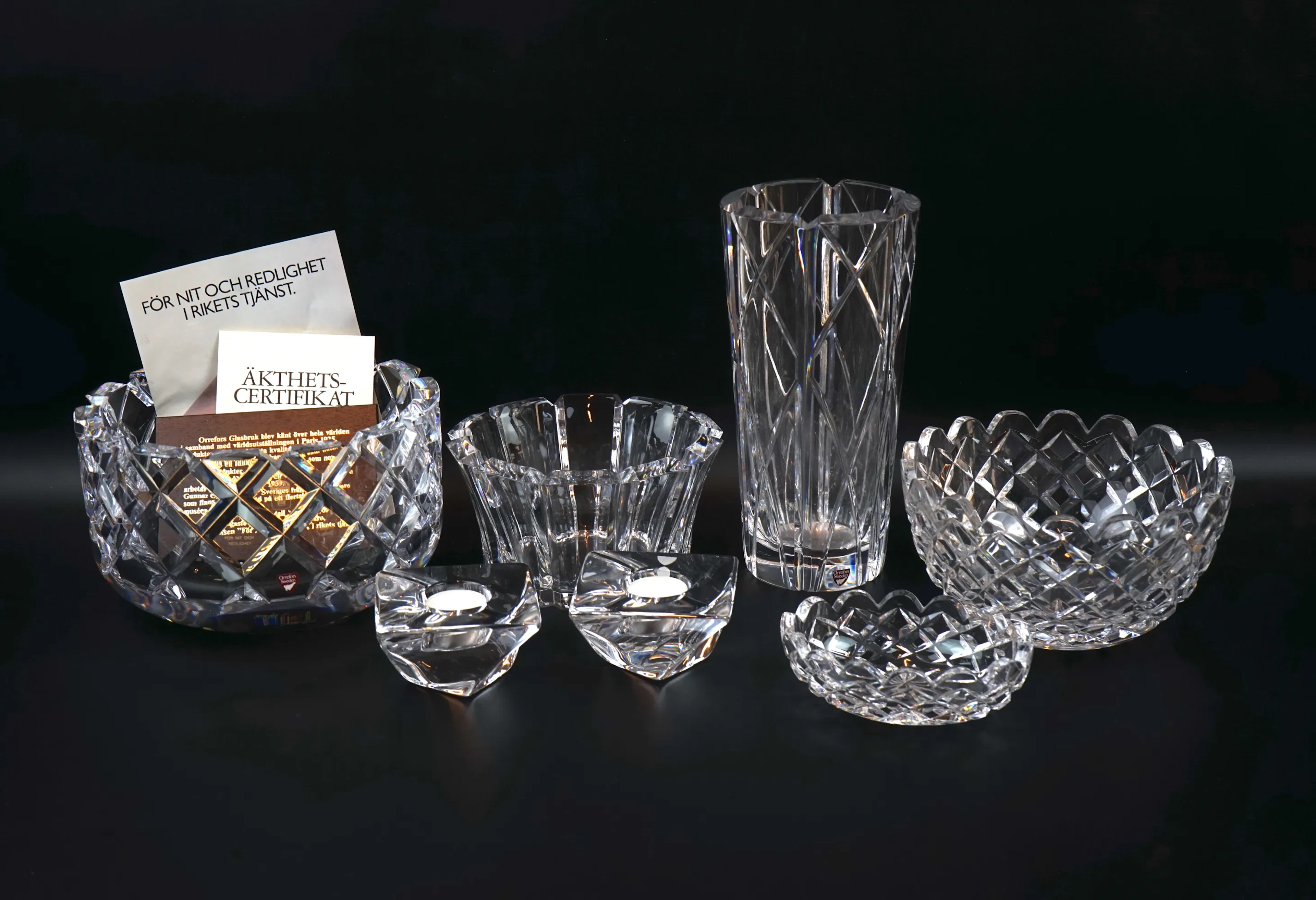 Schalen, Vase und Kerzenhalter, 7 Stücke, Glas, Orrefors und Boda.