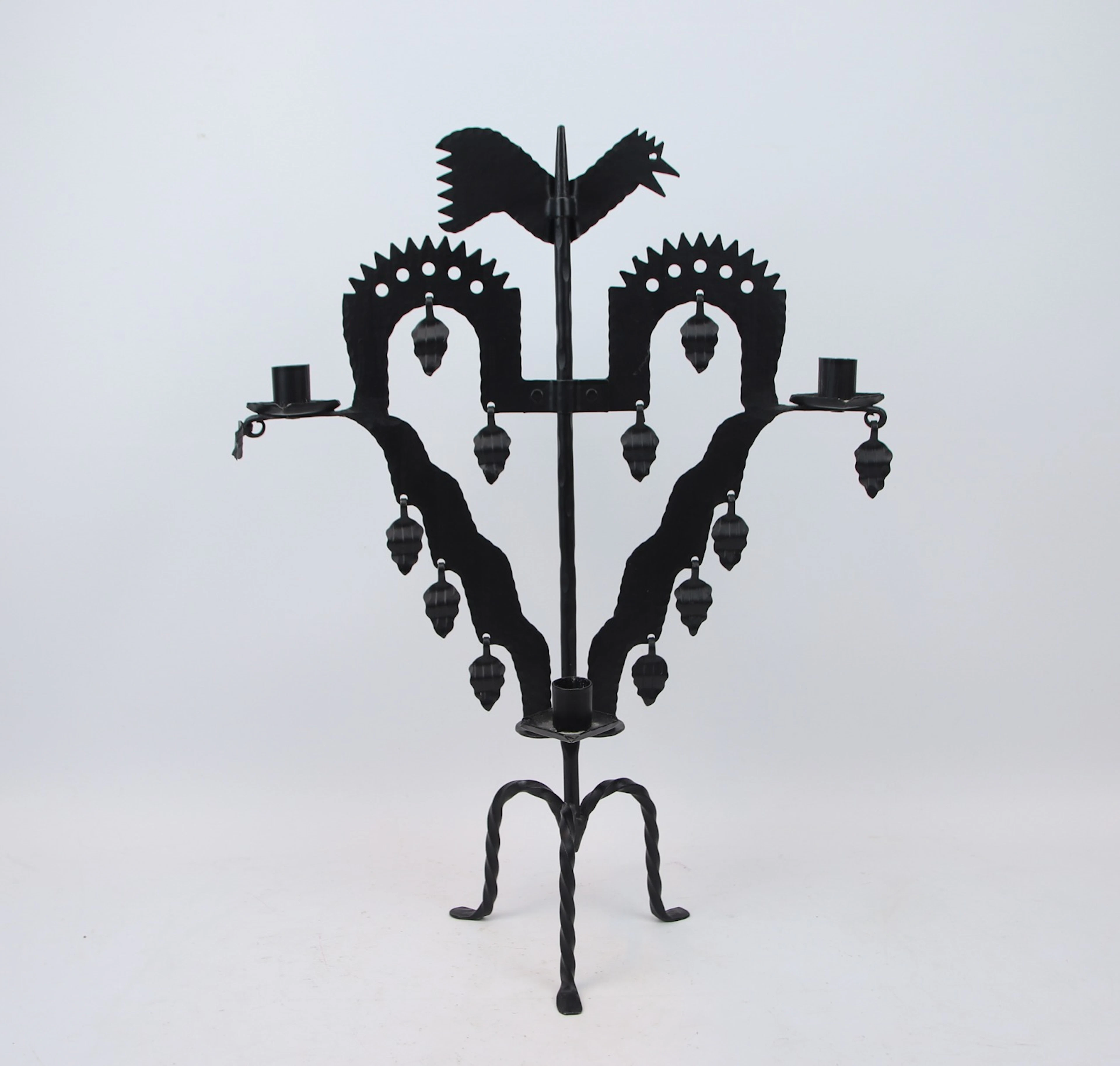 Candelabro, hierro forjado, llamada estaca del gallo, Käck & Hedbys Leksand, años 1900.