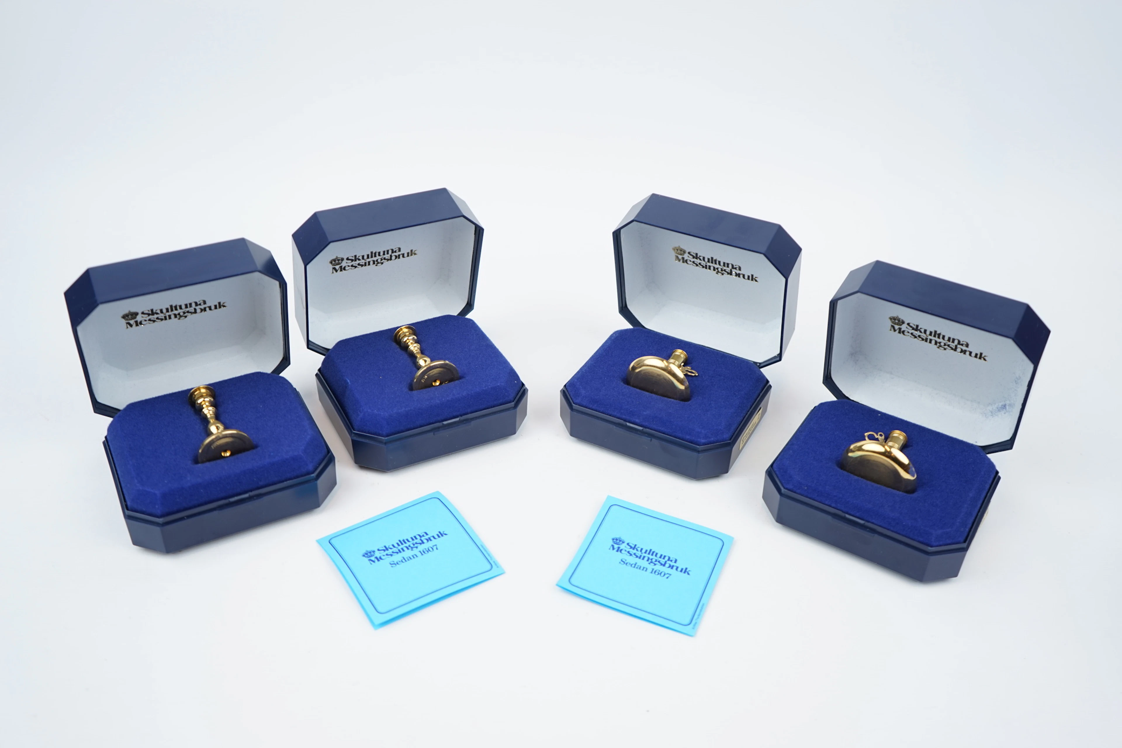 Bougeoirs miniatures, 4 pièces, laiton doré, Skultuna.