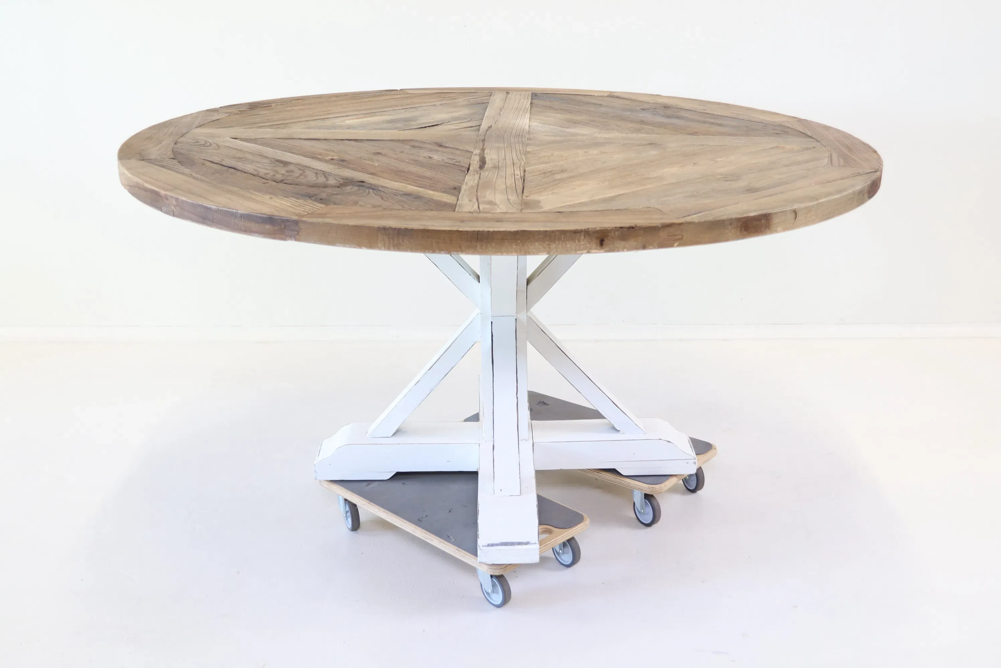 Mesa de madera del comedor, "Lyon", Bloomington.