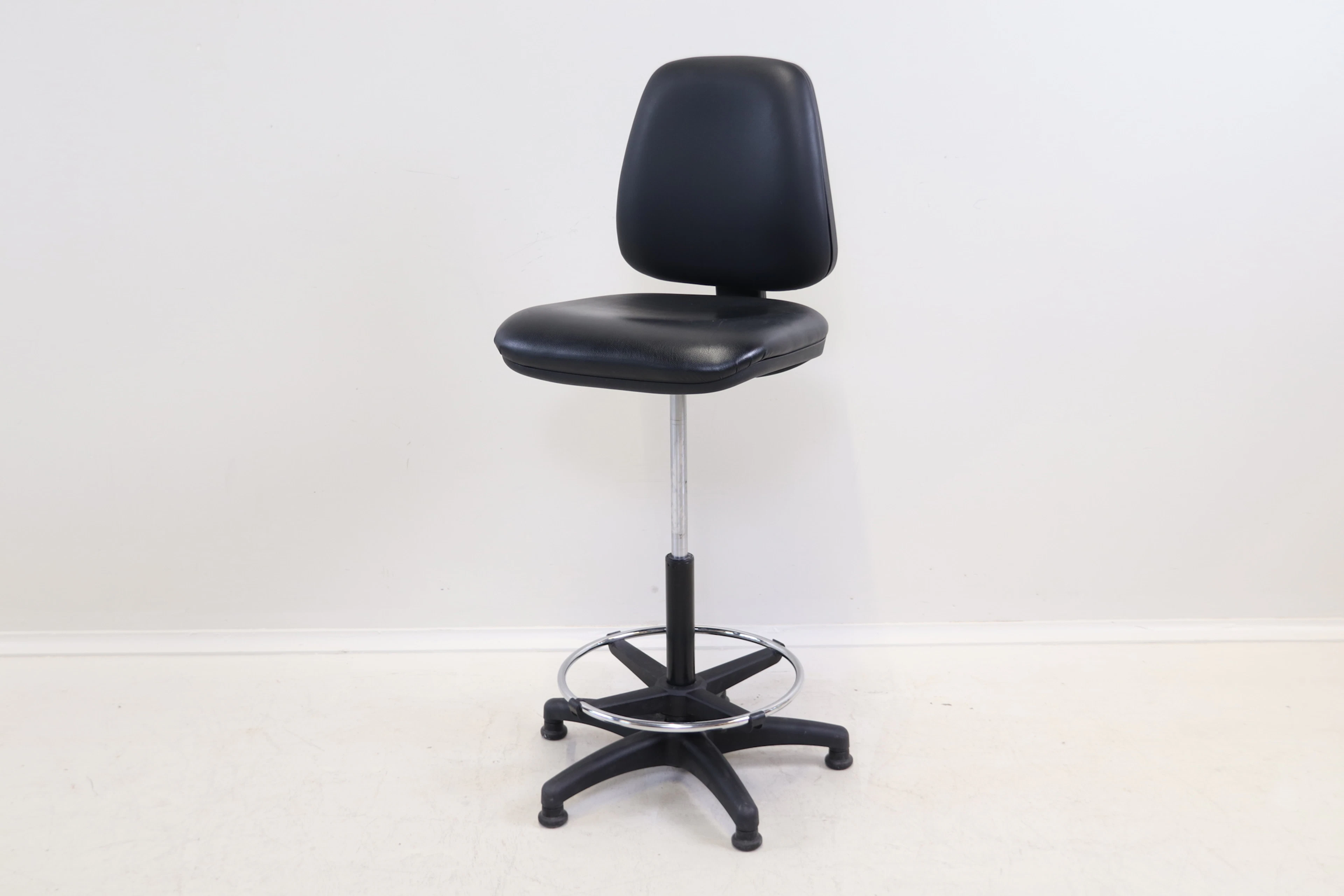 « Darwin », chaise de travail, siège et dossier réglables, cuir/métal/plastique synthétique