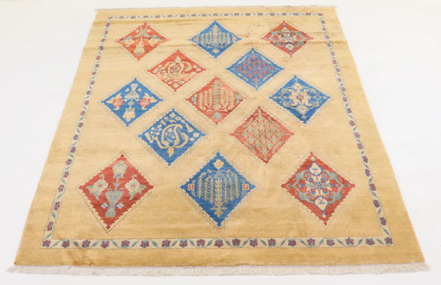 Carpet, oriental, hand-knotted, wool.