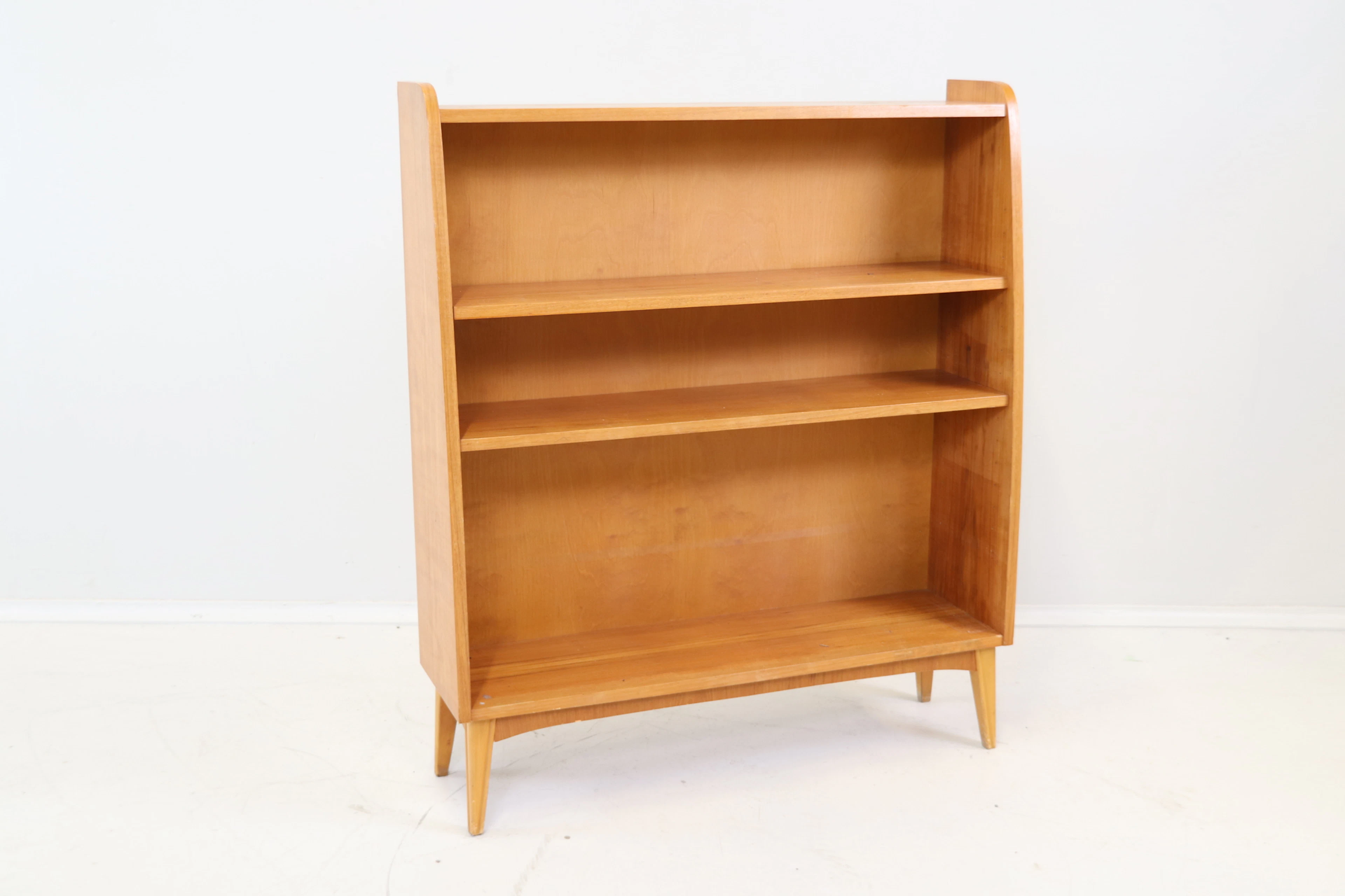 Libreria, di legno.