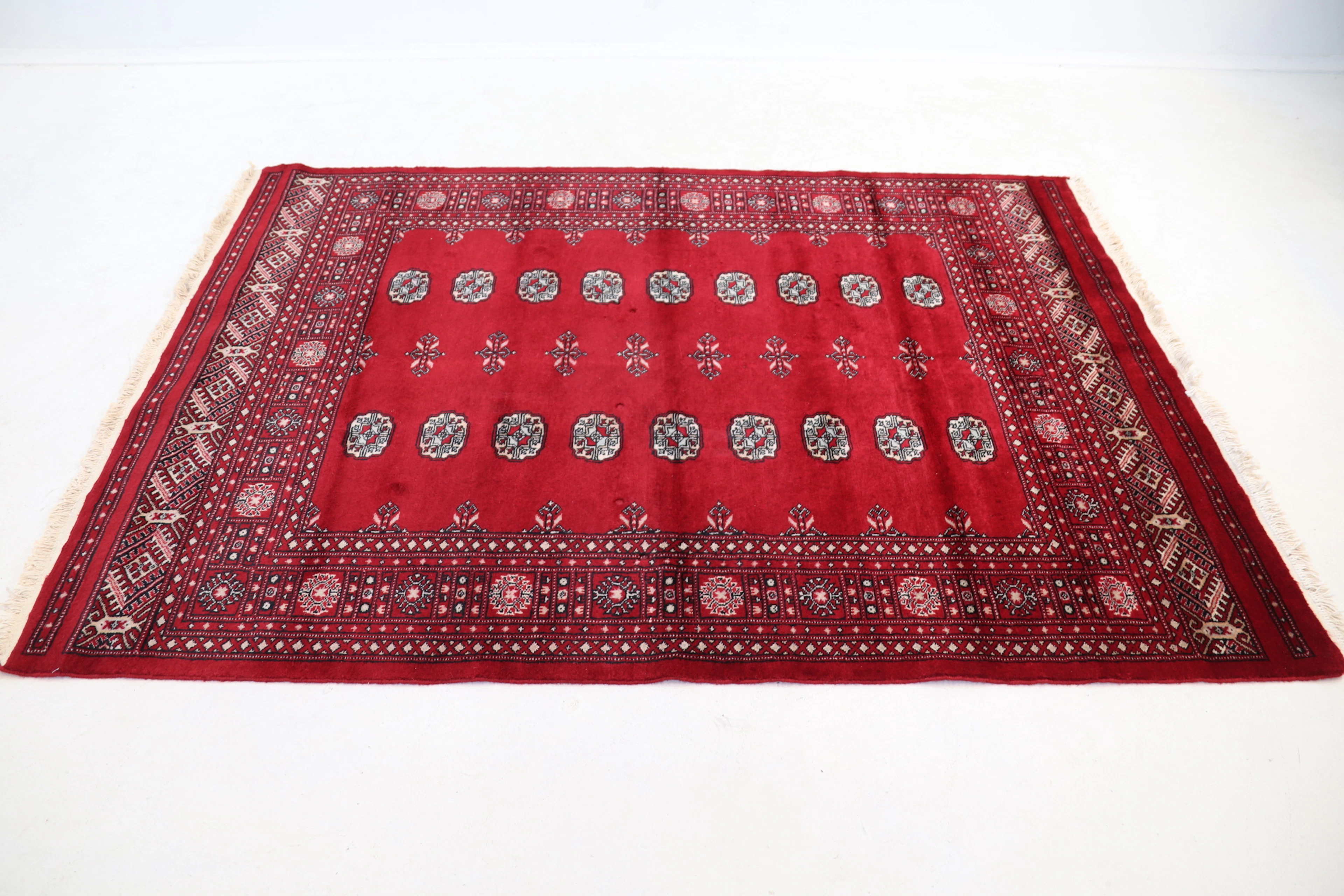 Teppich, Pakistan, handgeknotet, Wolle.