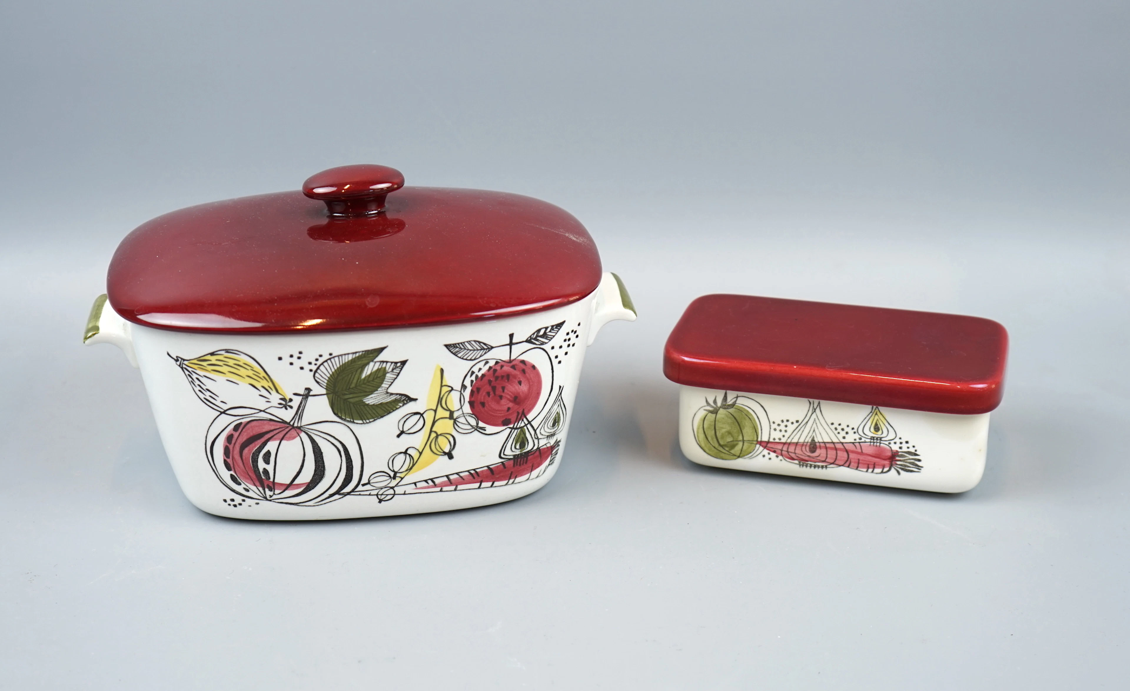 Marianne Westman, una caja de porcelana de zanahoria y mantequilla, ''Verdura'', Rörstrand.