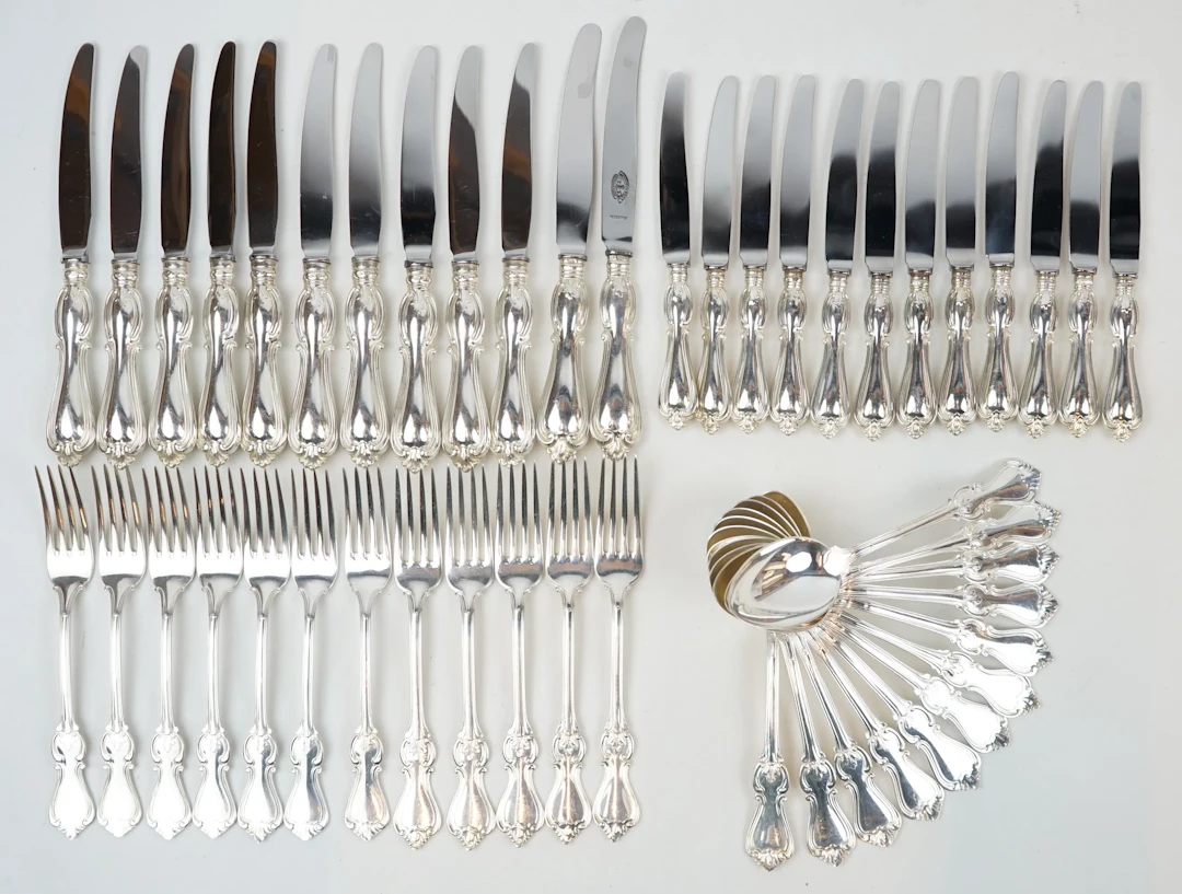 Vajilla de cubiertos, 48 piezas, plata, ''Olga'', GAB y C.G. Hallberg.