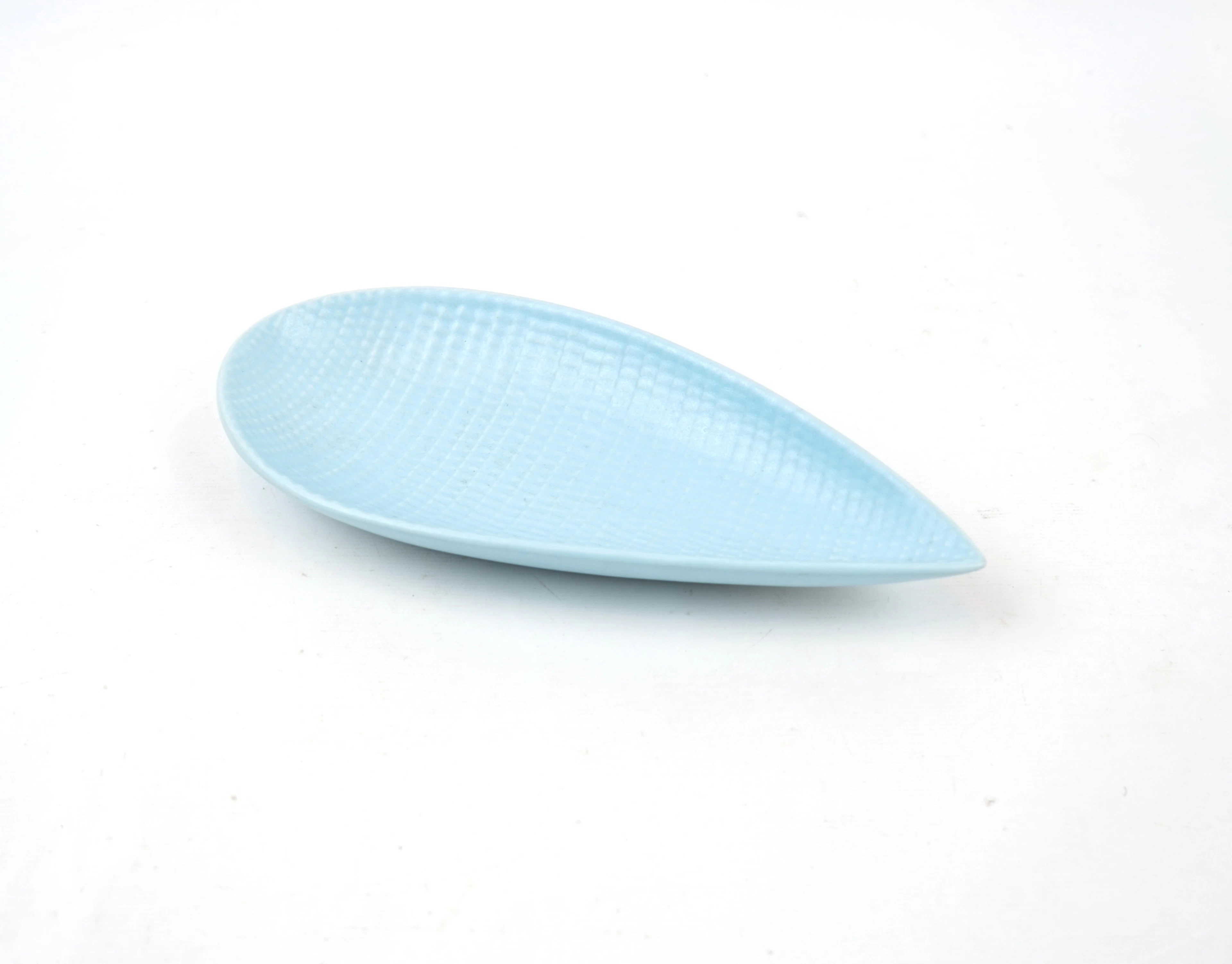 Stig Lindberg, un plato de cerámica, ''Reptile'', Gustavsberg.