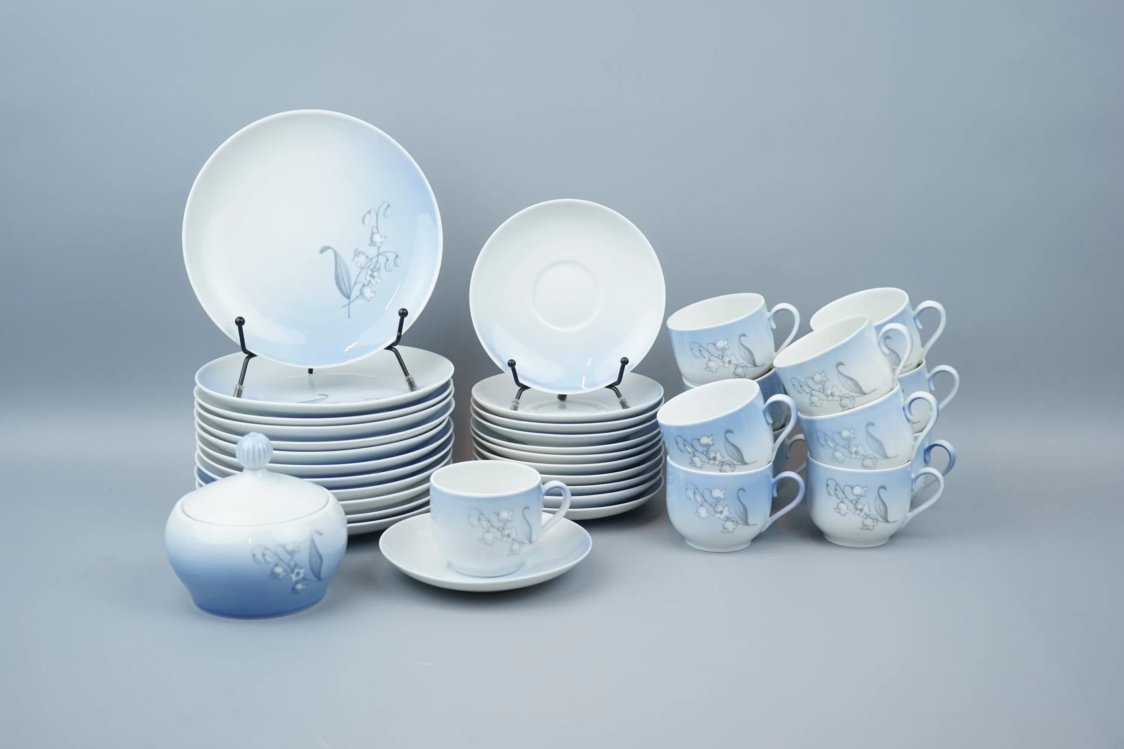 Coffee set, 25 pieces, porcelain, "Lily of the Valley", Bing & Grondahl.