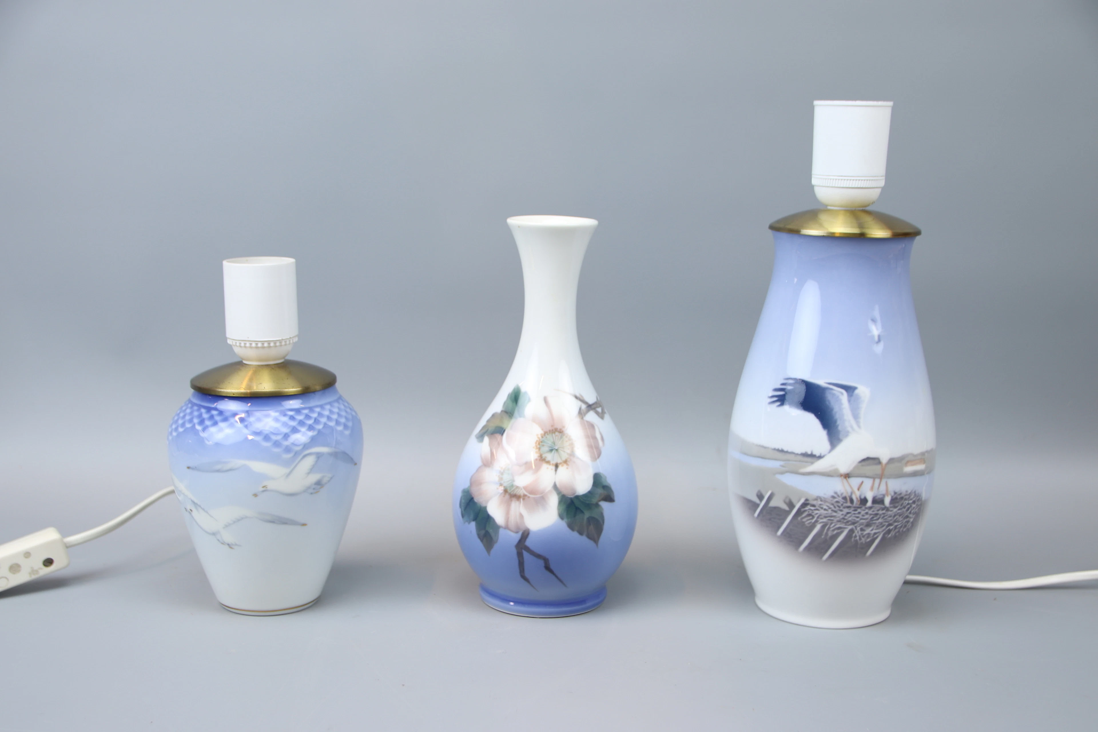 Lámparas de mesa y jarrón, 3 piezas, porcelana, Bing & Grondahl y Royal Copenhagen.