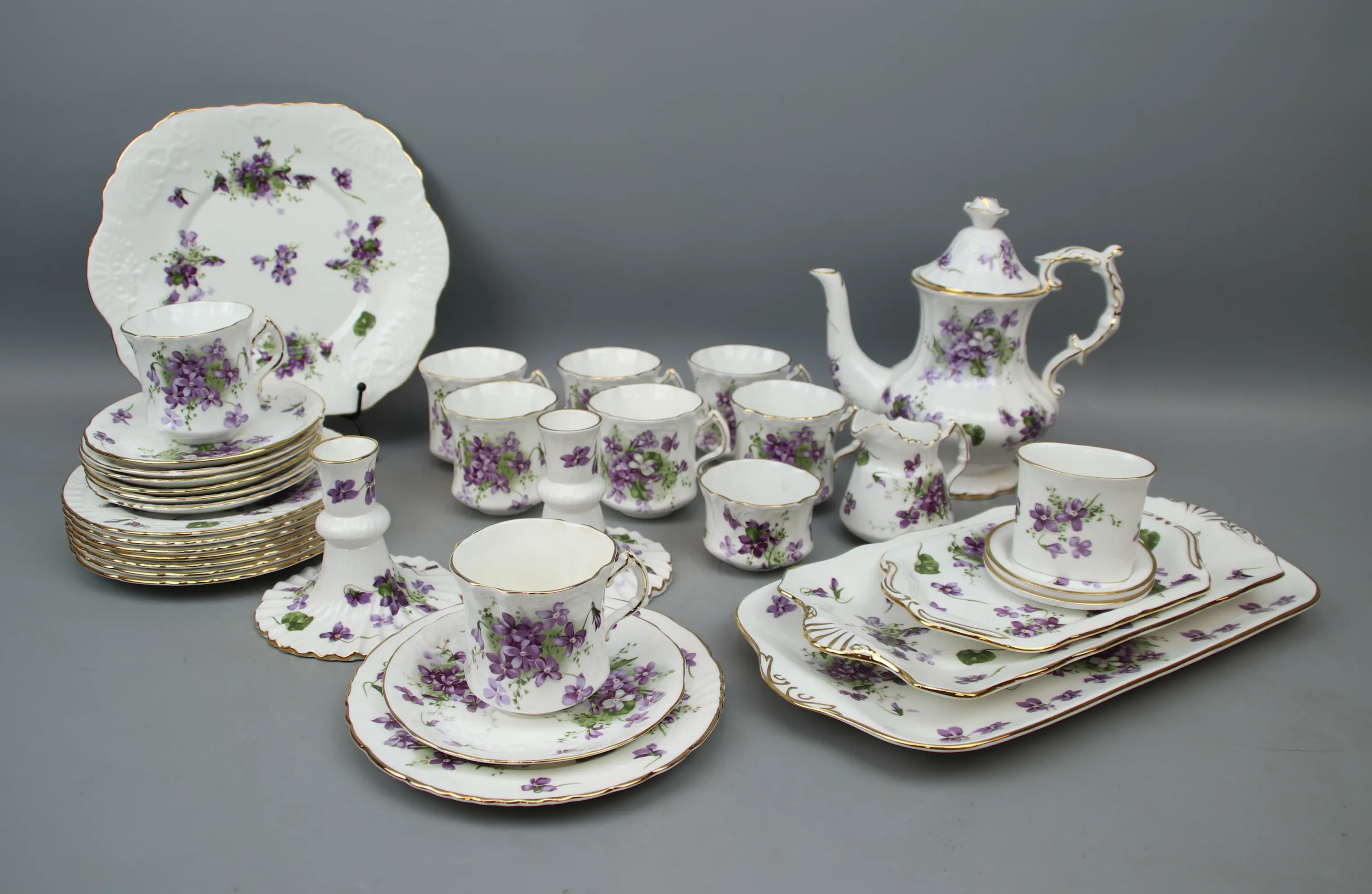 Service café, 27 pièces, porcelaine, « Violettes victoriennes », Hammersby.