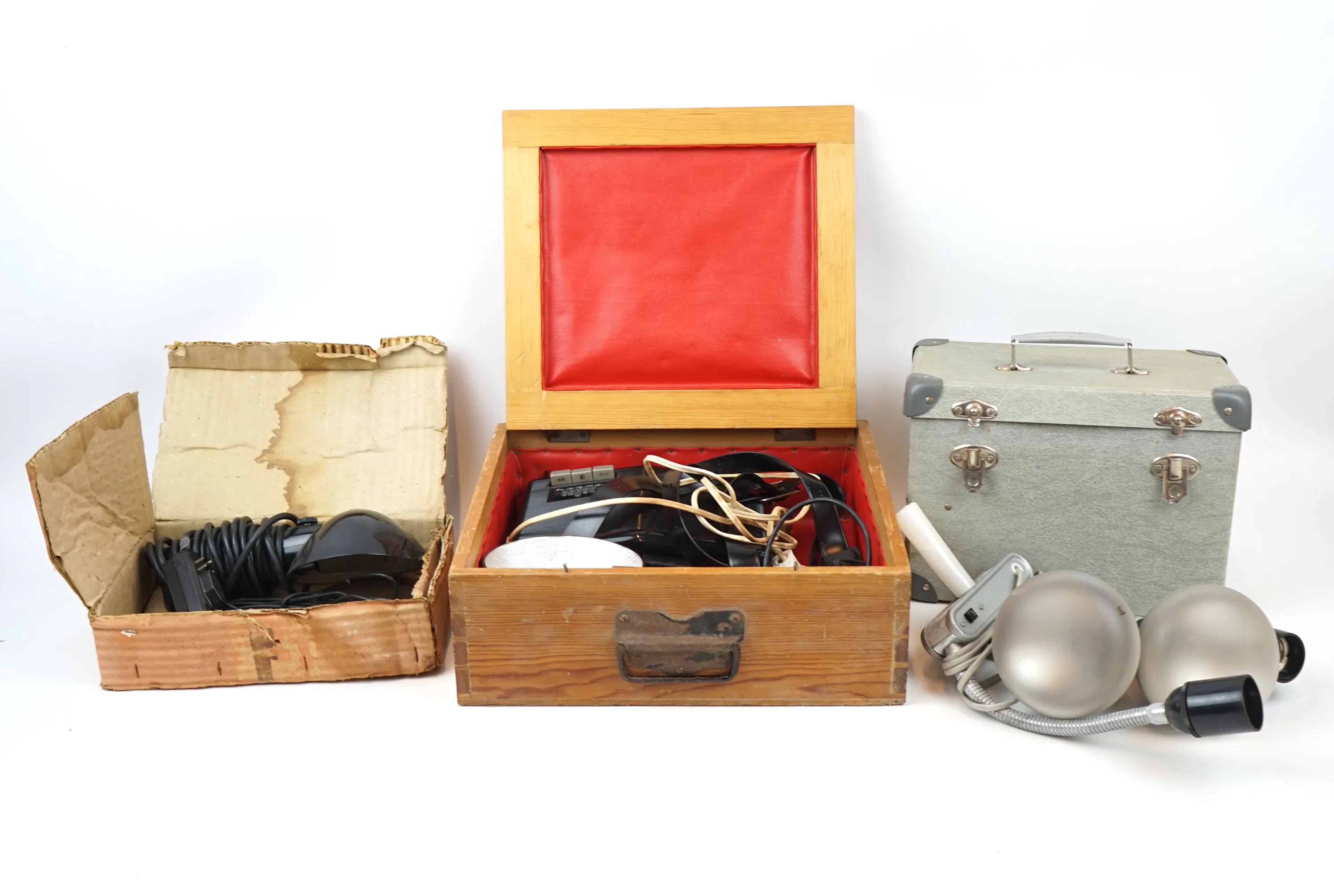 Flash unit, 3 pcs, including Braun.