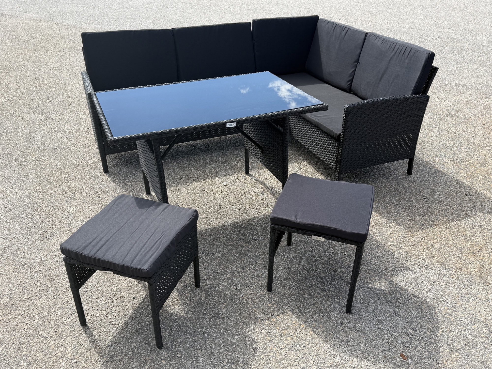 Grupo de jardín, tapa de rata/cristal de plástico, 5 piezas, Venture Home y cojines.