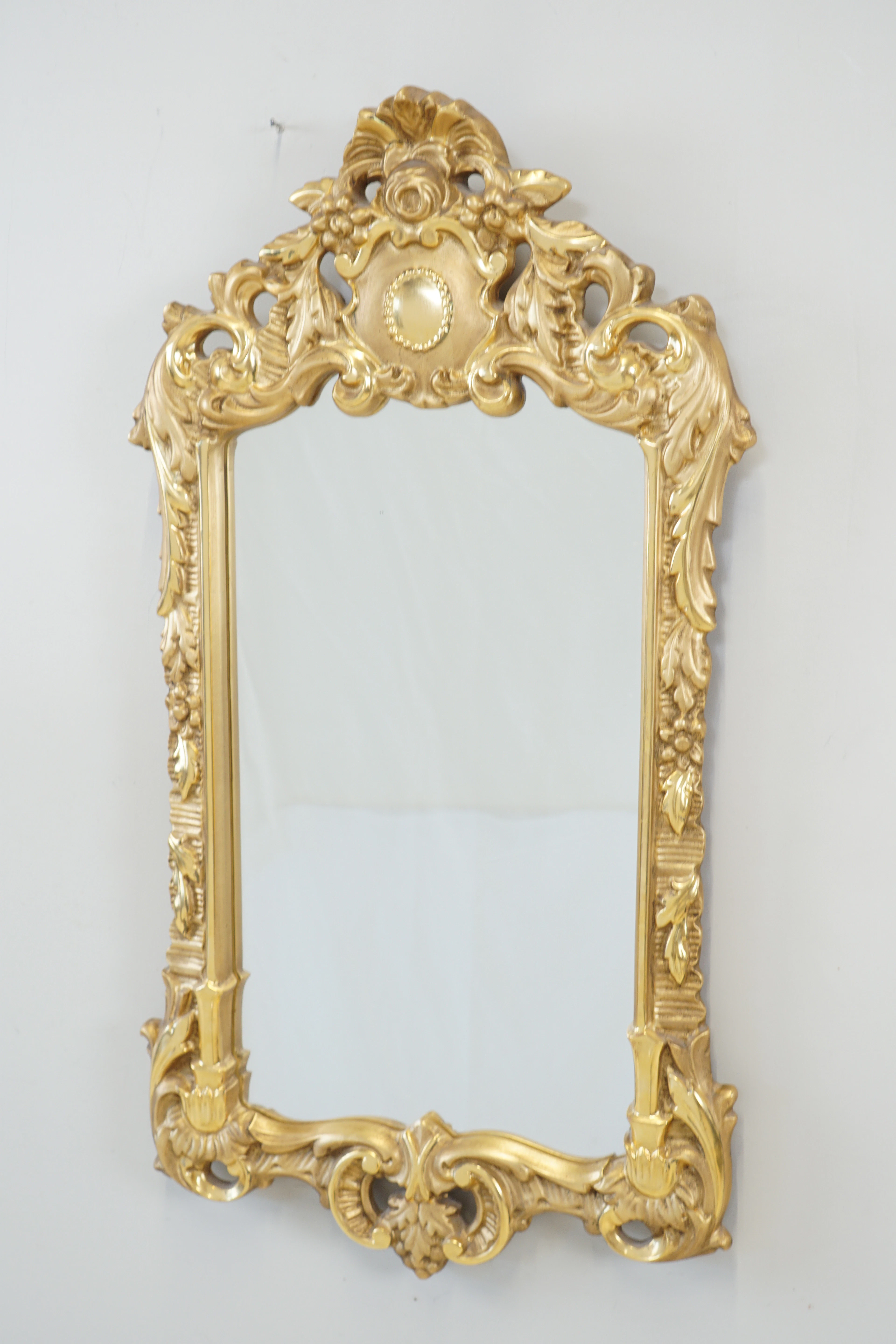 Specchio, cornice dorata, legno, stile rococò, 1900.