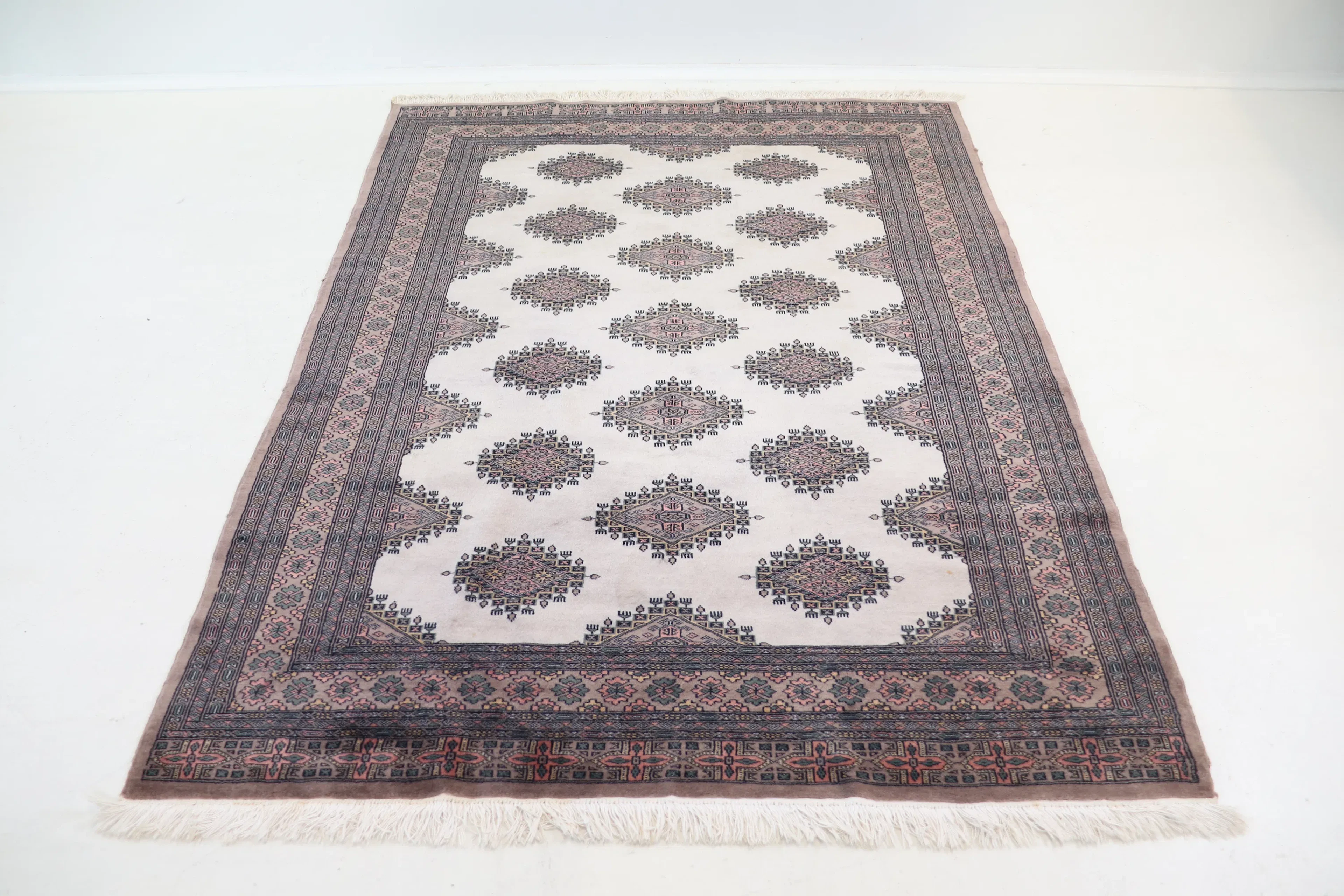Tapis, oriental, noué à la main, laine.
