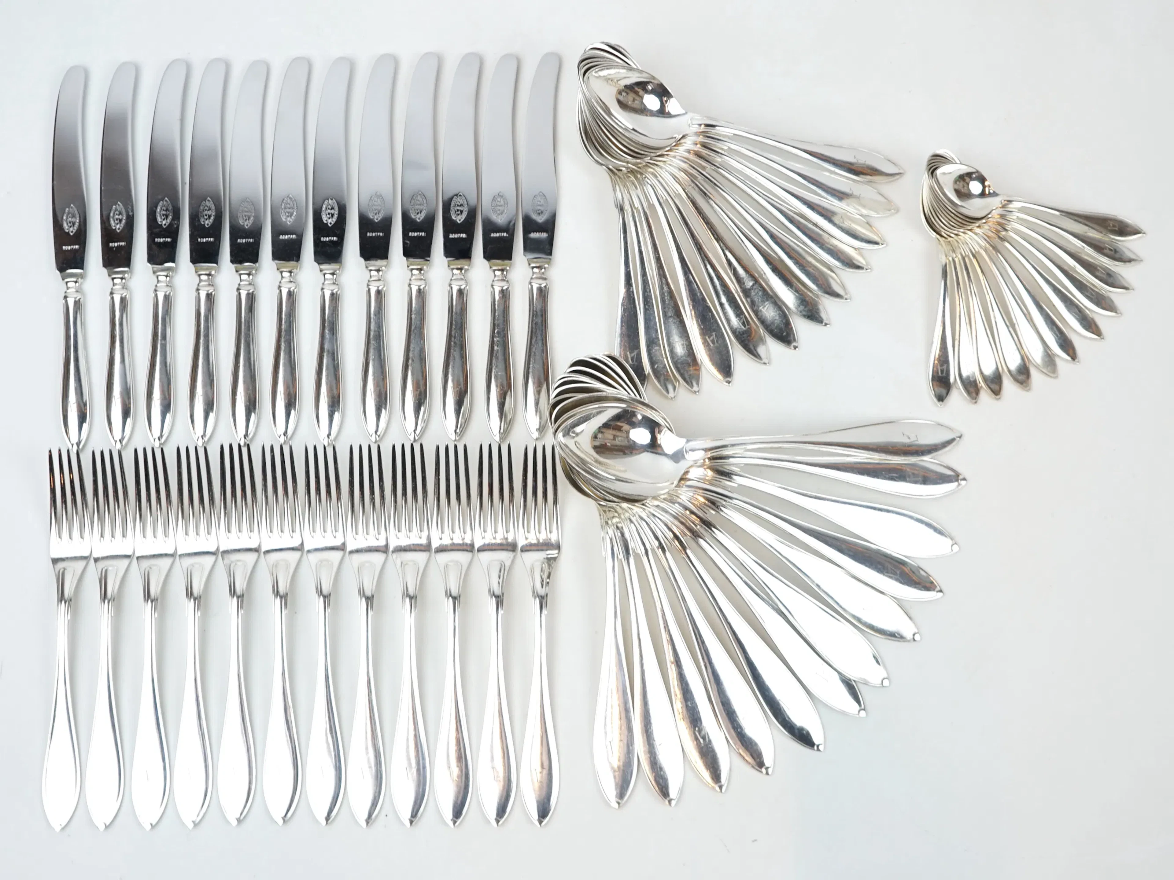 Cubertería, 59 piezas, plata níquel, 'encaje sueco''.