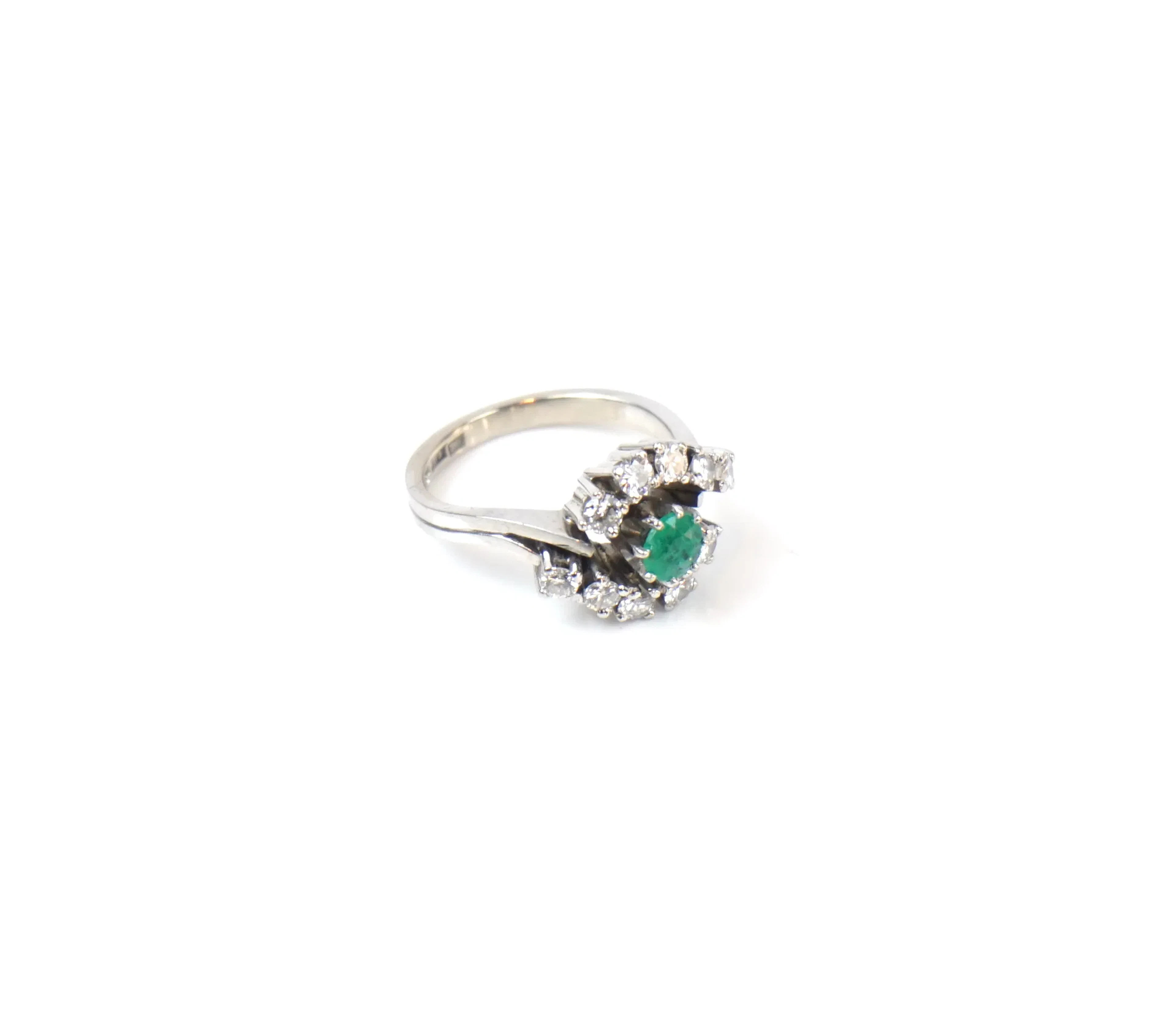 Anello con diamanti tagliati brillanti, 0,65K come inciso e