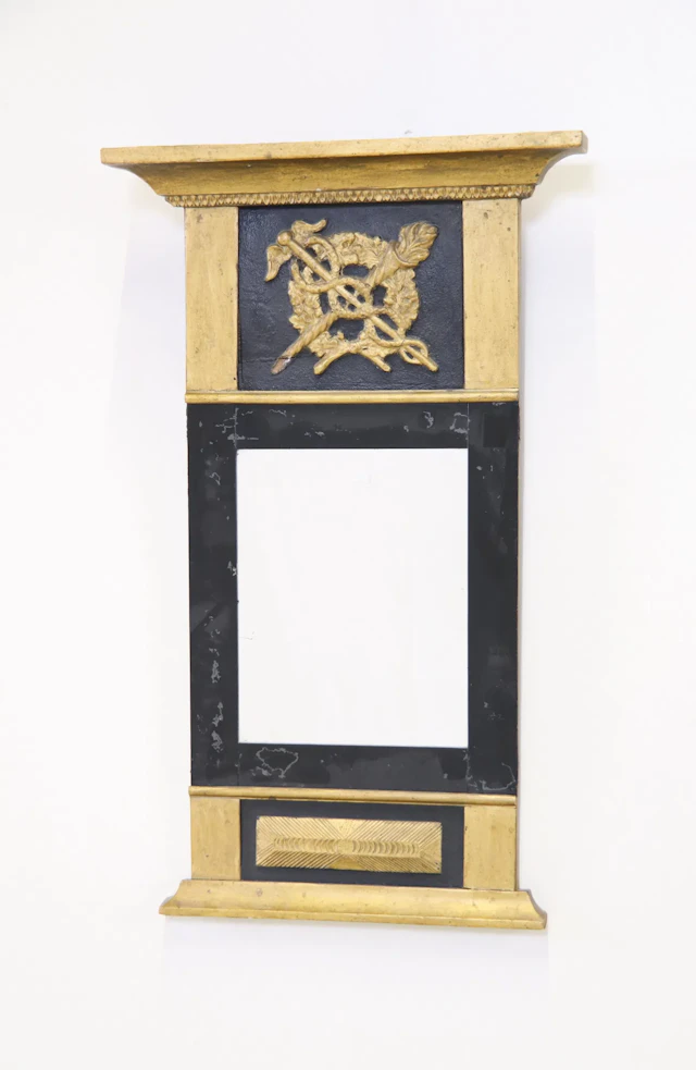 Miroir de vitrier, Gustavien tardif, cadre bronzé et peint.