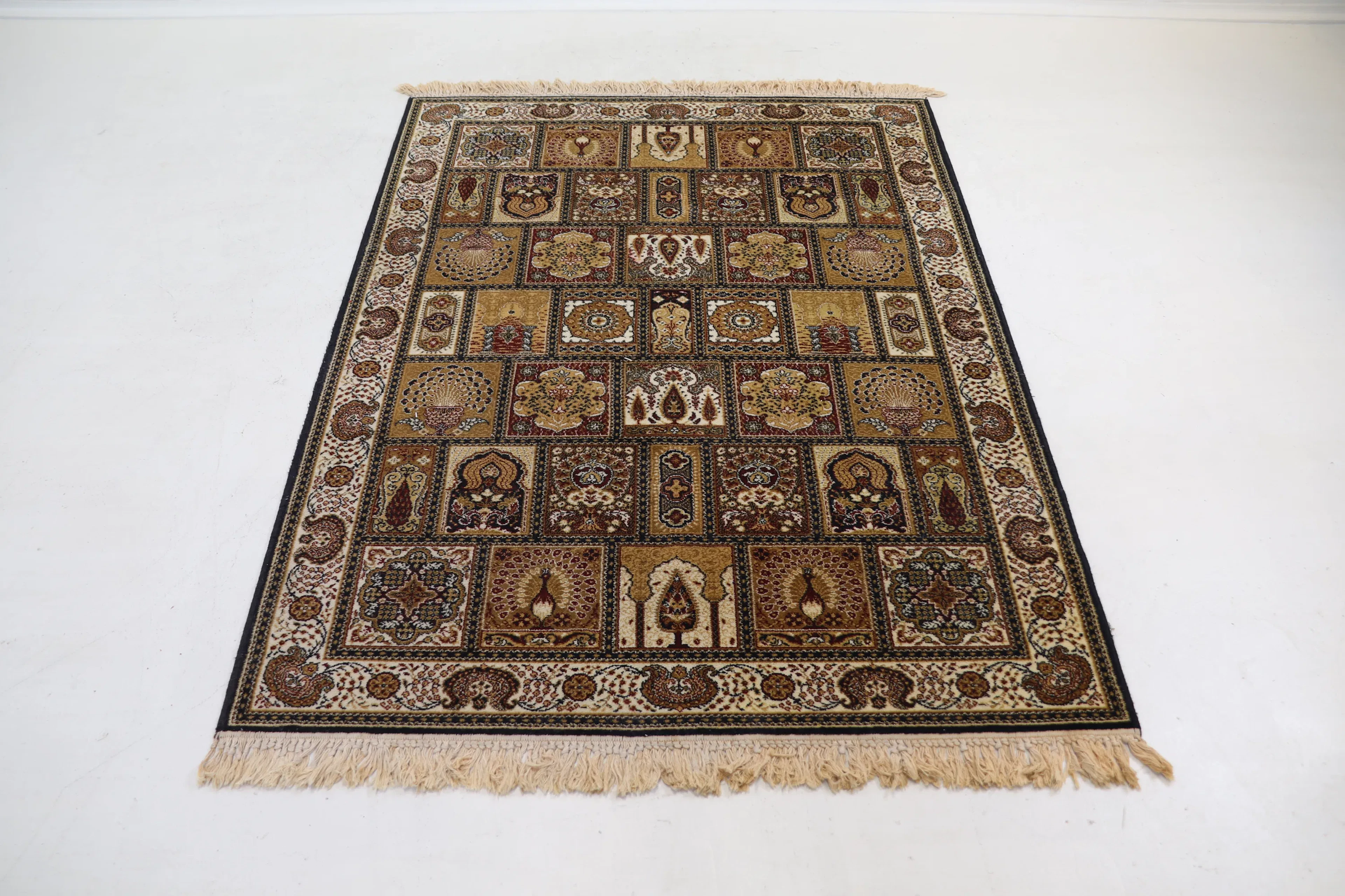 Rug, oriental style, wool.