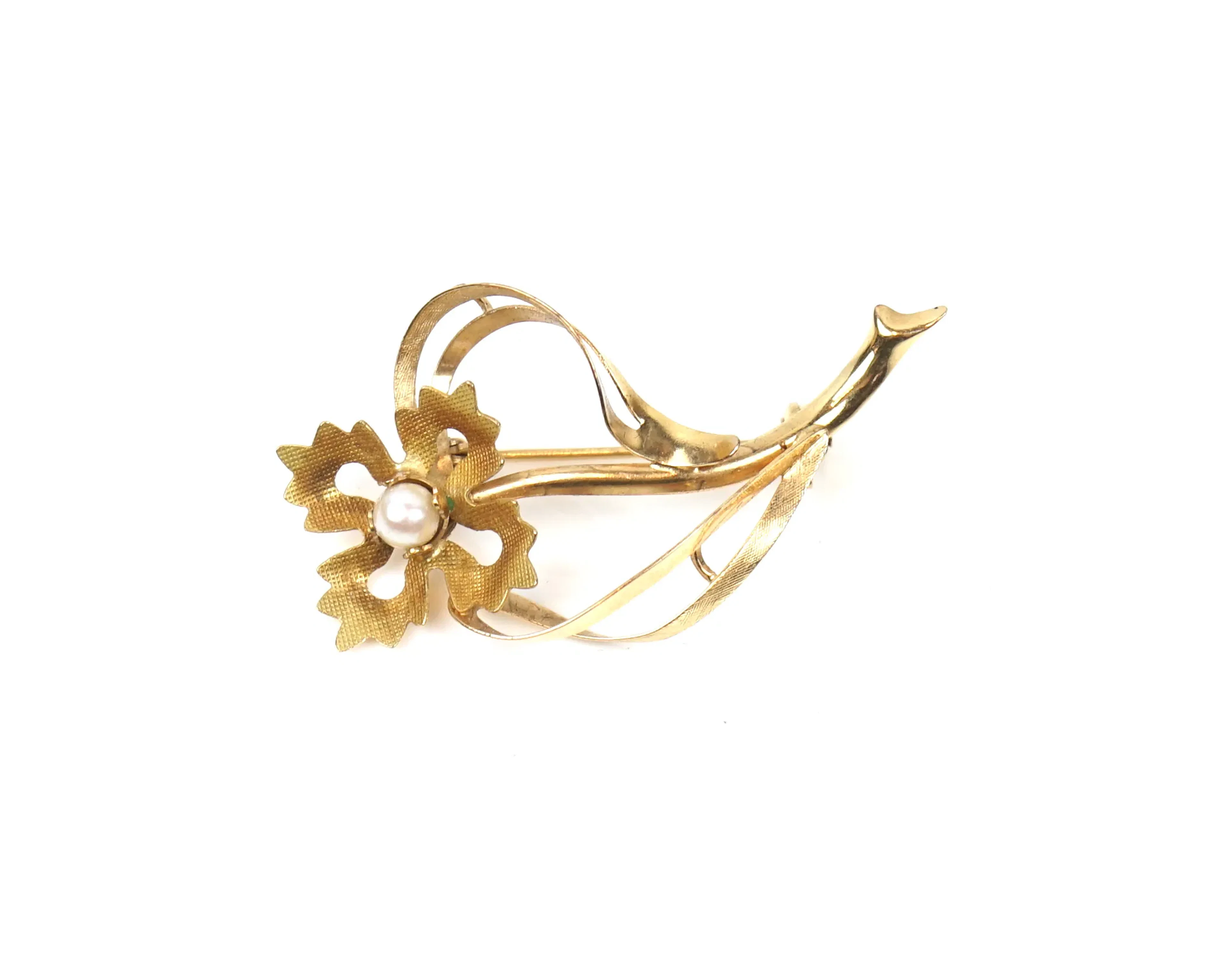 Spilla, oro 18K con perla.