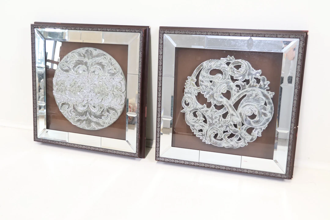 Wall decorations on concrete slab, with mirrors, 2 pcs, wooden frame.