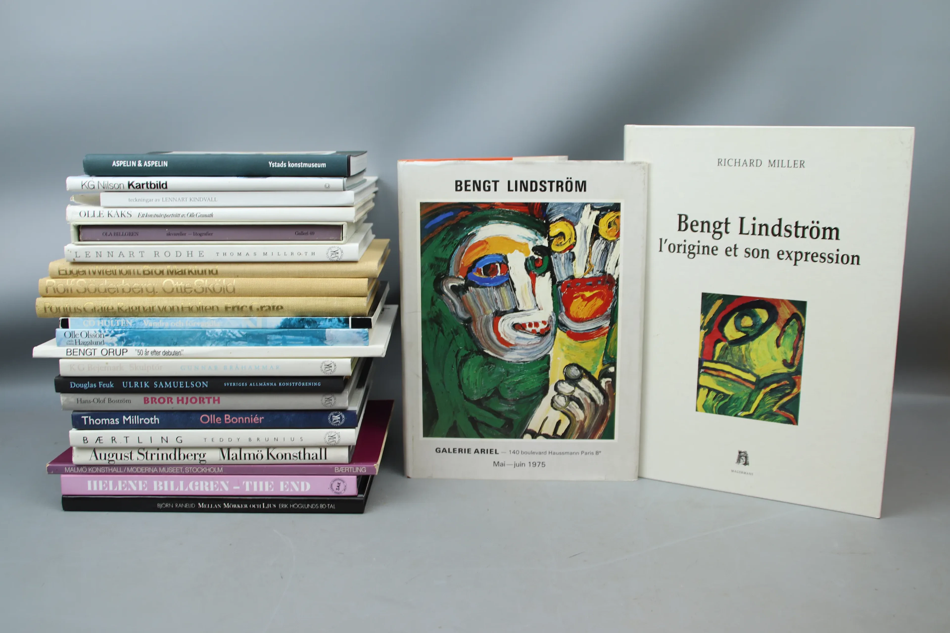 Libros de arte, artistas suecos, una fiesta, incluyendo a Bengt Lindsröm y