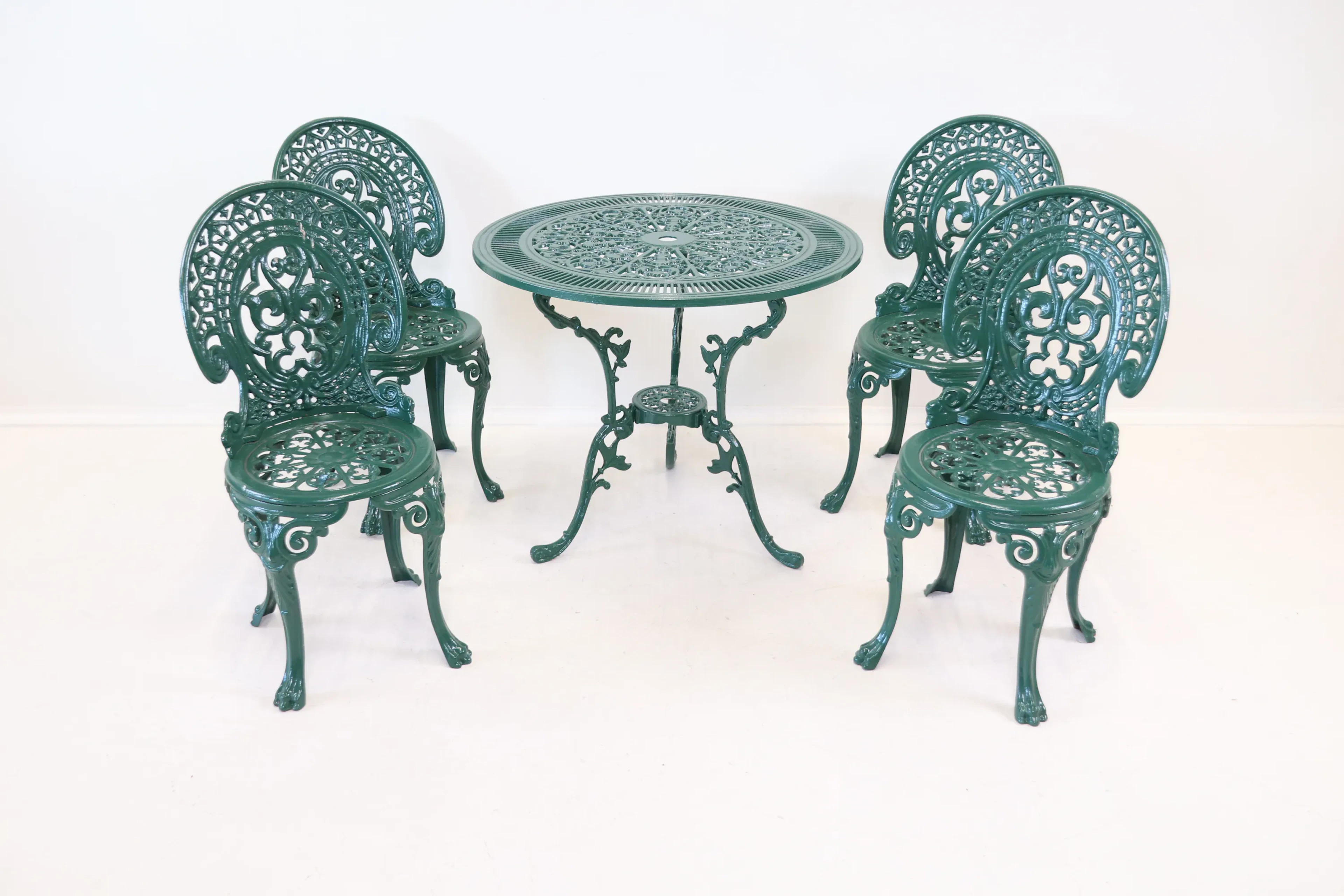 Garden furniture, 5 pieces, cast metal.