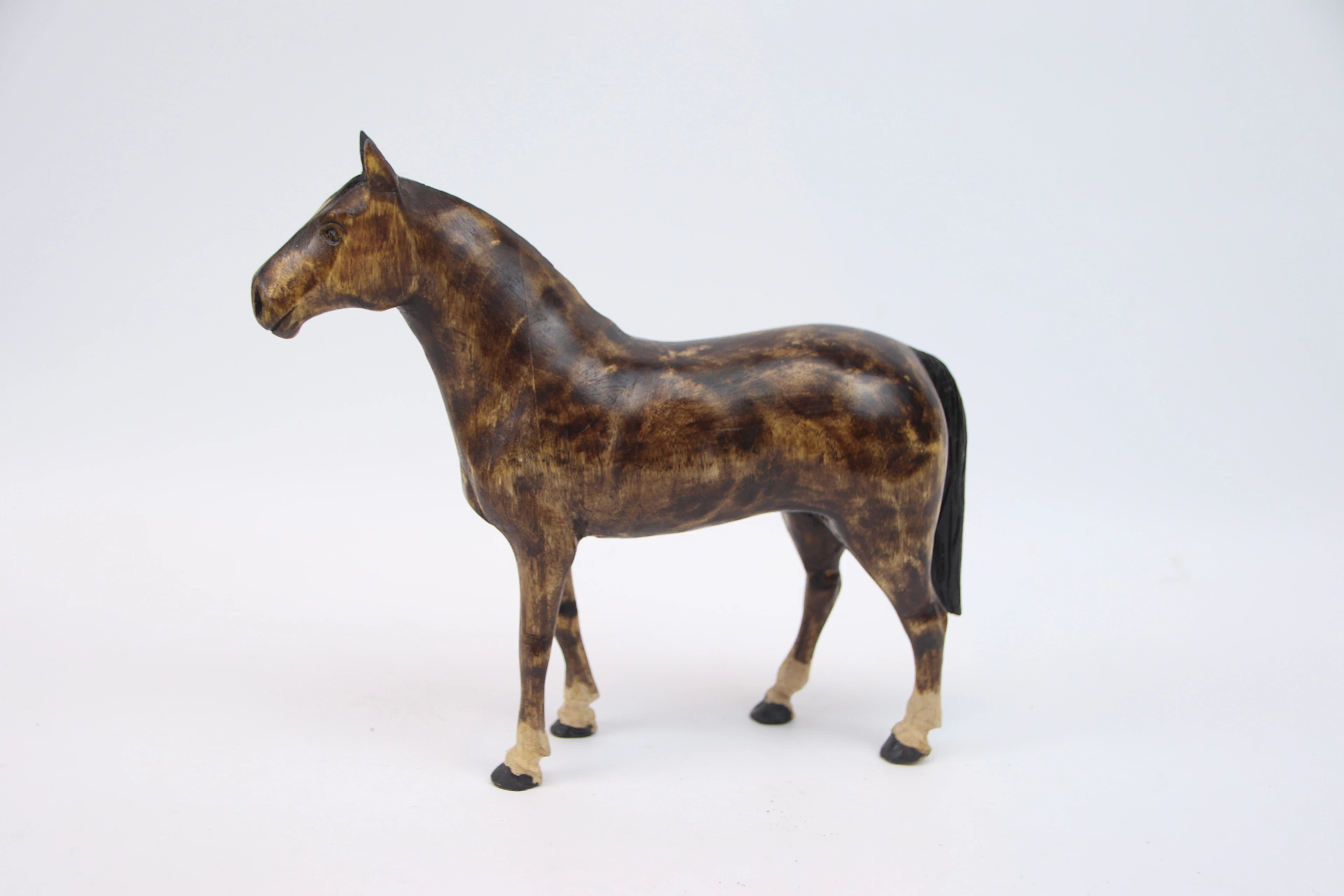 Escultura, caballo, madera, TE firmado.