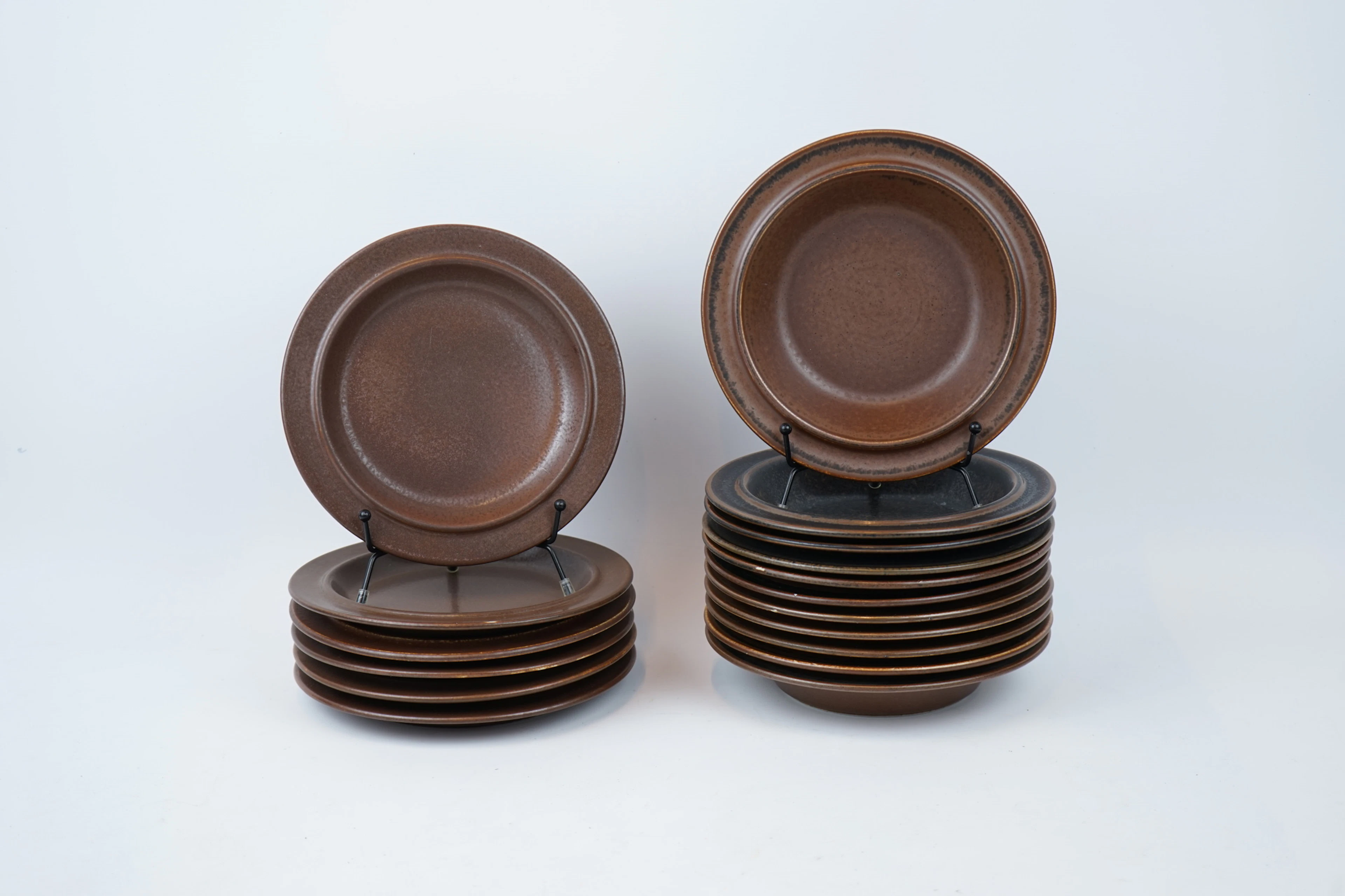 Tableware pieces, 6+11 pieces, ceramics, "Ruska", Arabia.