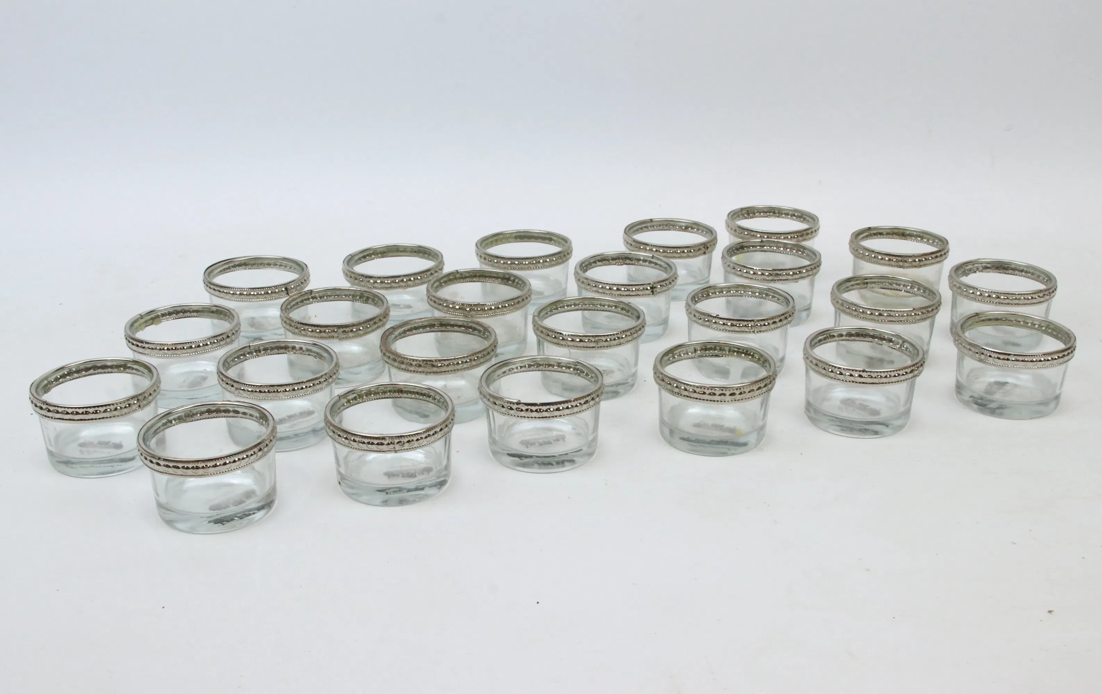 Kerzenhalter, 24 Stück, Glas/Metall, Miljögården.