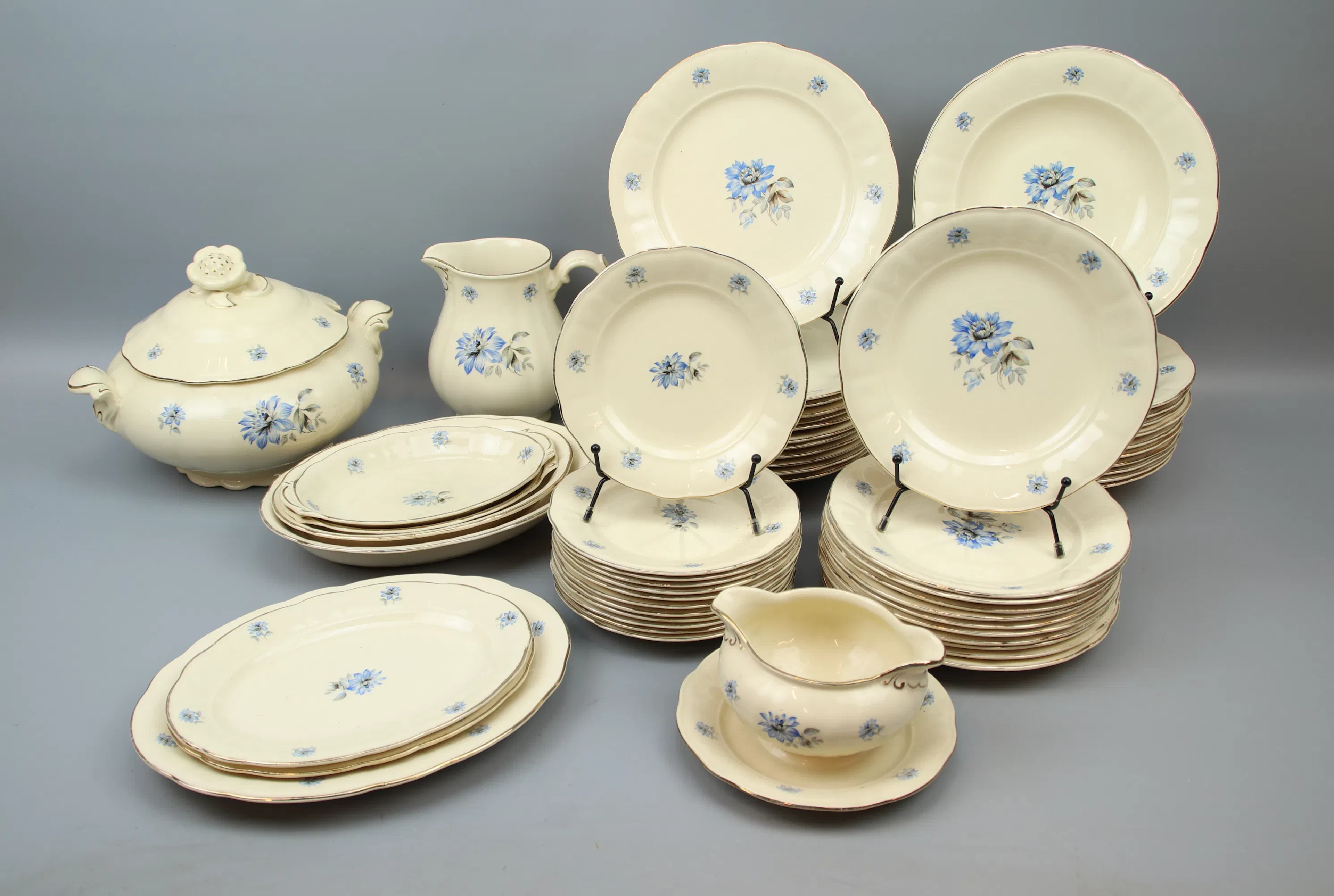 Dinnerware, 56 pieces, porcelain, "Anna-Bell", Rörstrand.