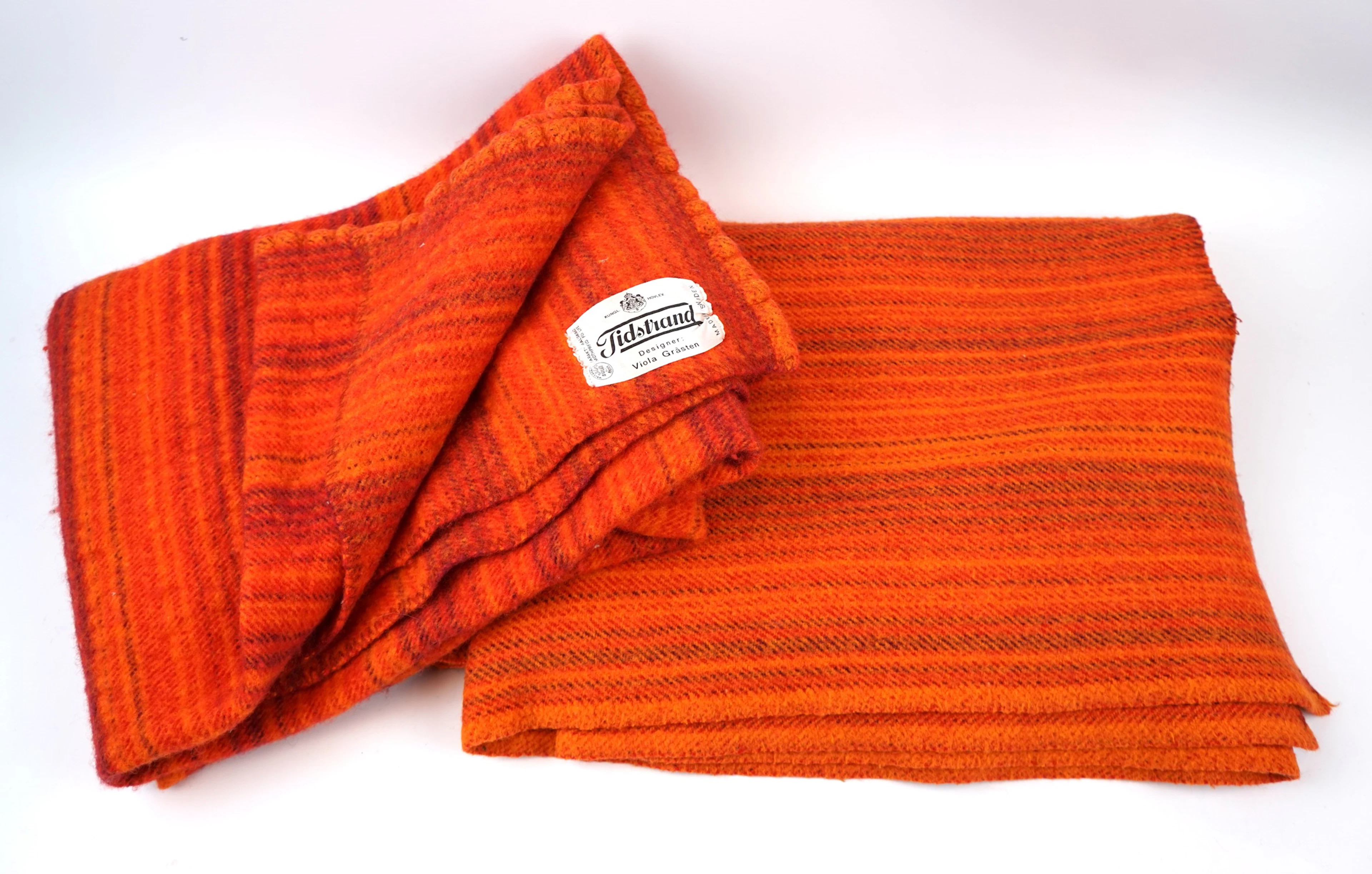 Viola Gråsten, a pair of wool, blankets, Tidstrand.