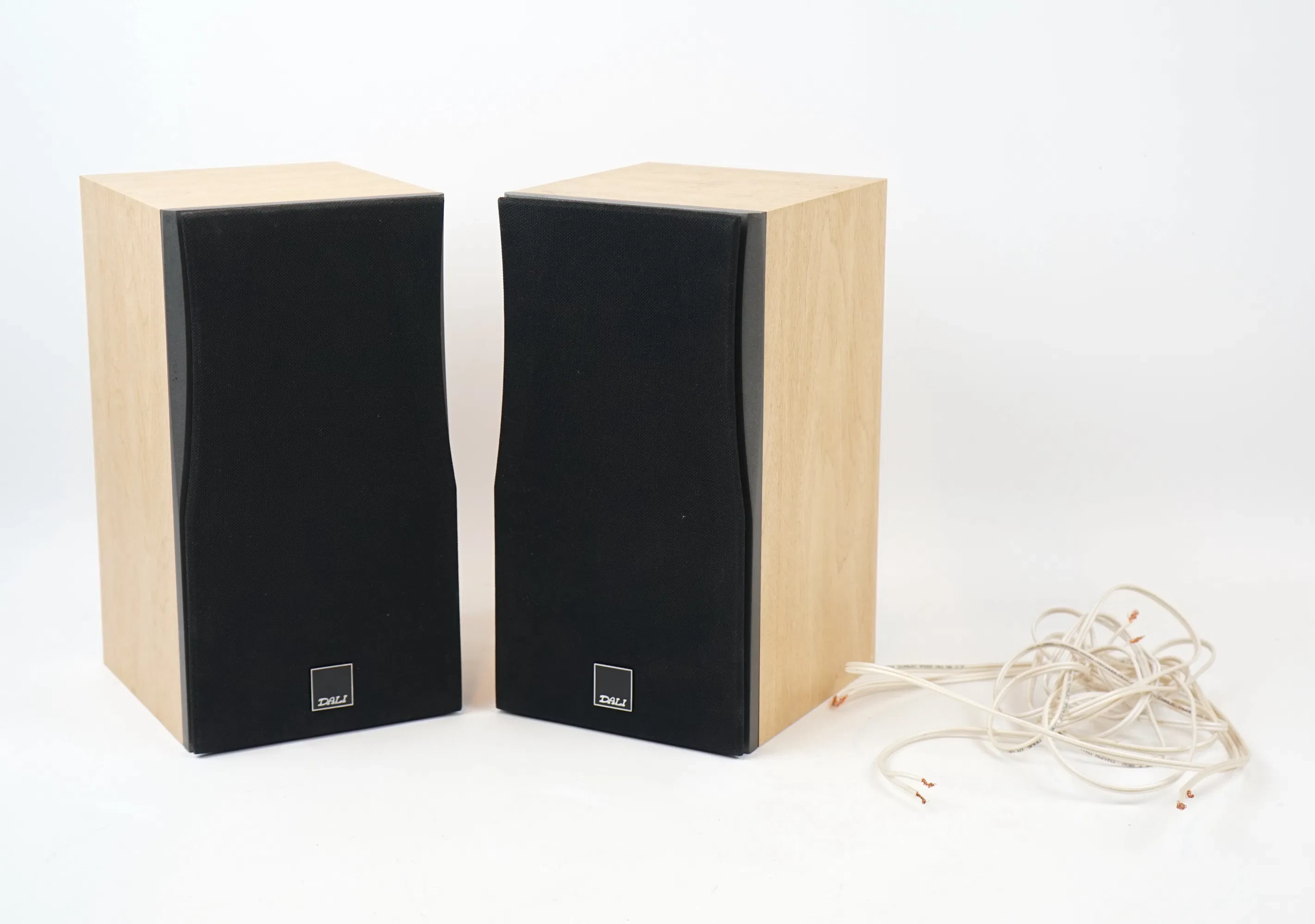 Altavoces, un par, Dali Concept 1, Dinamarca.