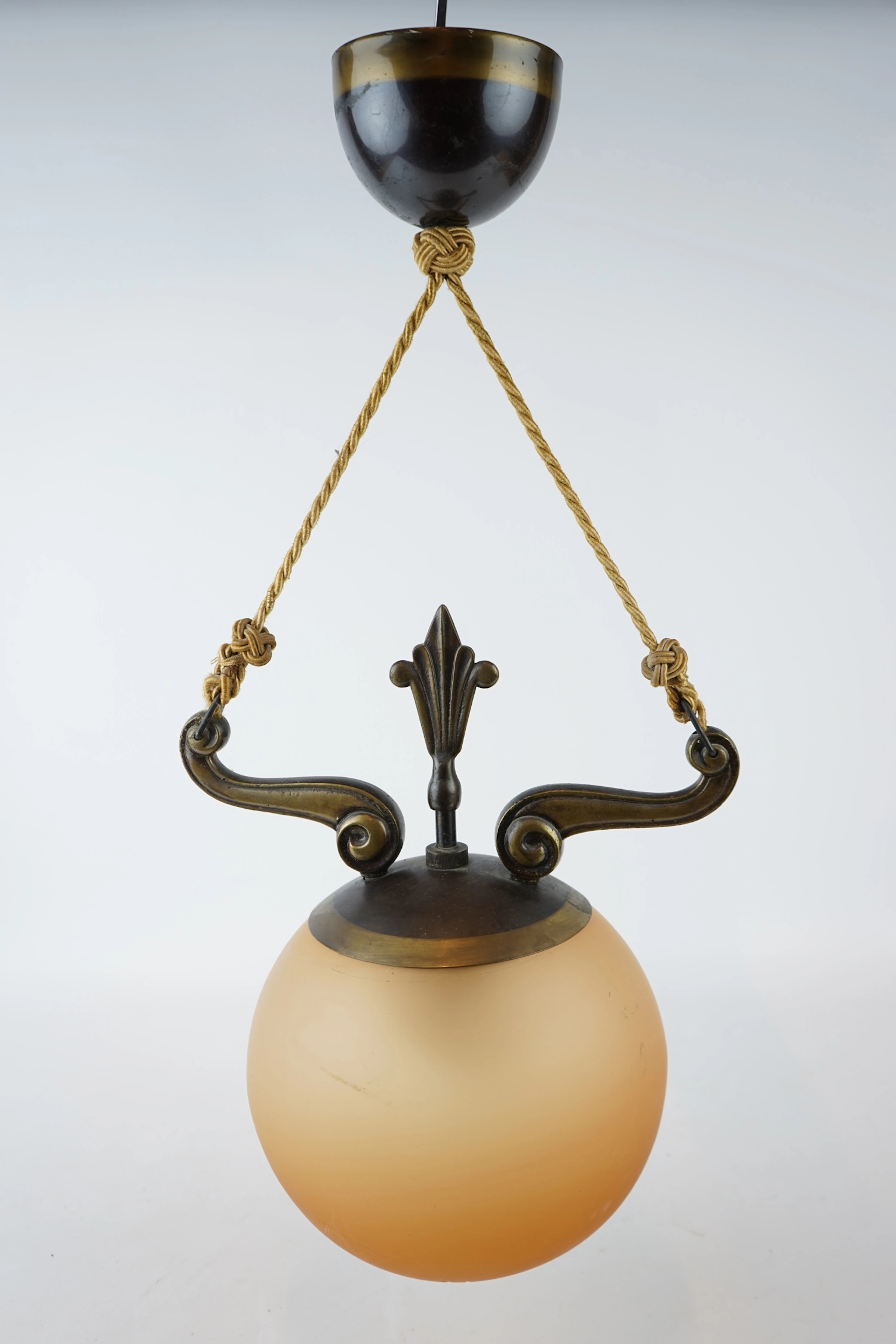 Lampada da soffitto, vetro color ambra/metallo patinato, Swedish Grace, anni 1930/40.