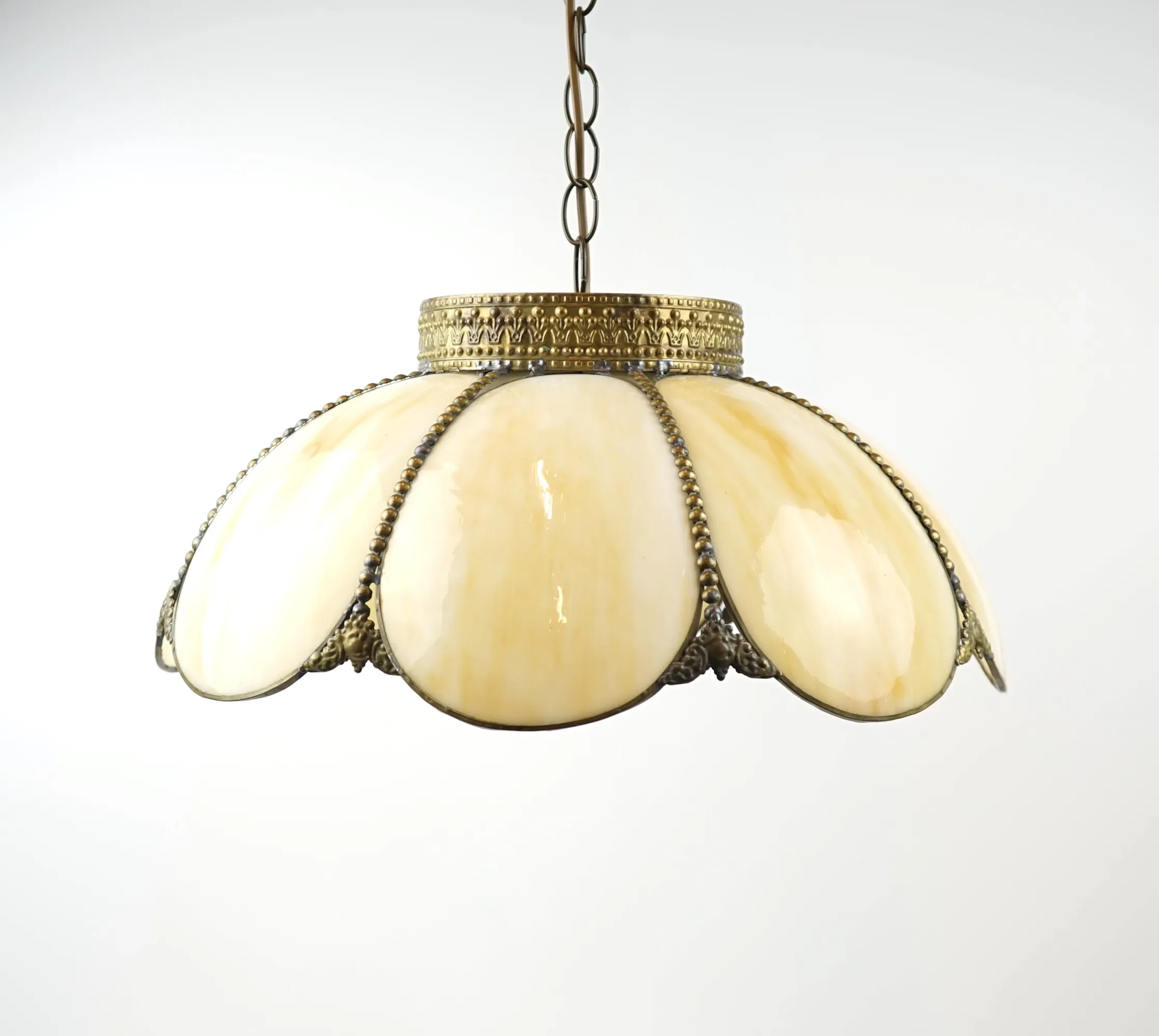 Lámpara de techo, de cristal/metal, estilo Tiffany.