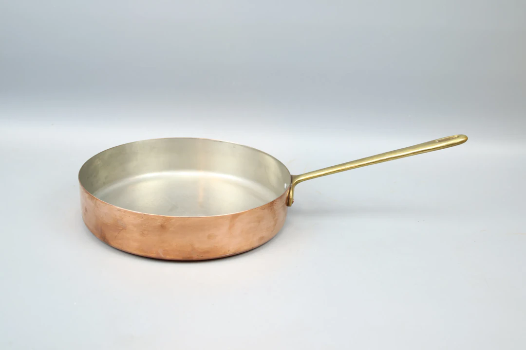 Copper pan, tapiol, prtugal.