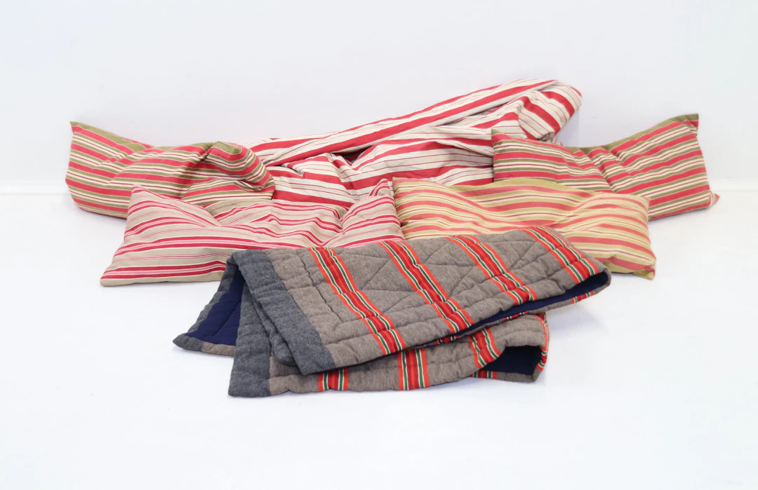 Pillows and duvet, 6 pieces, textile.