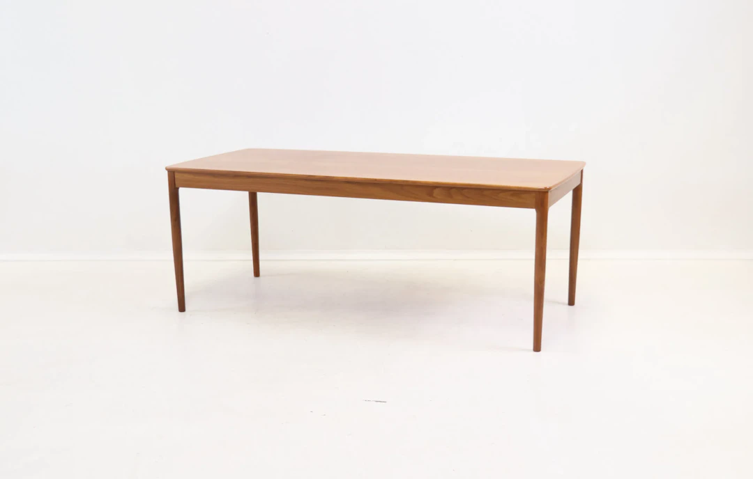 Yngvar Sandström, una mesa de centro de teca, fábrica de muebles Seffle.