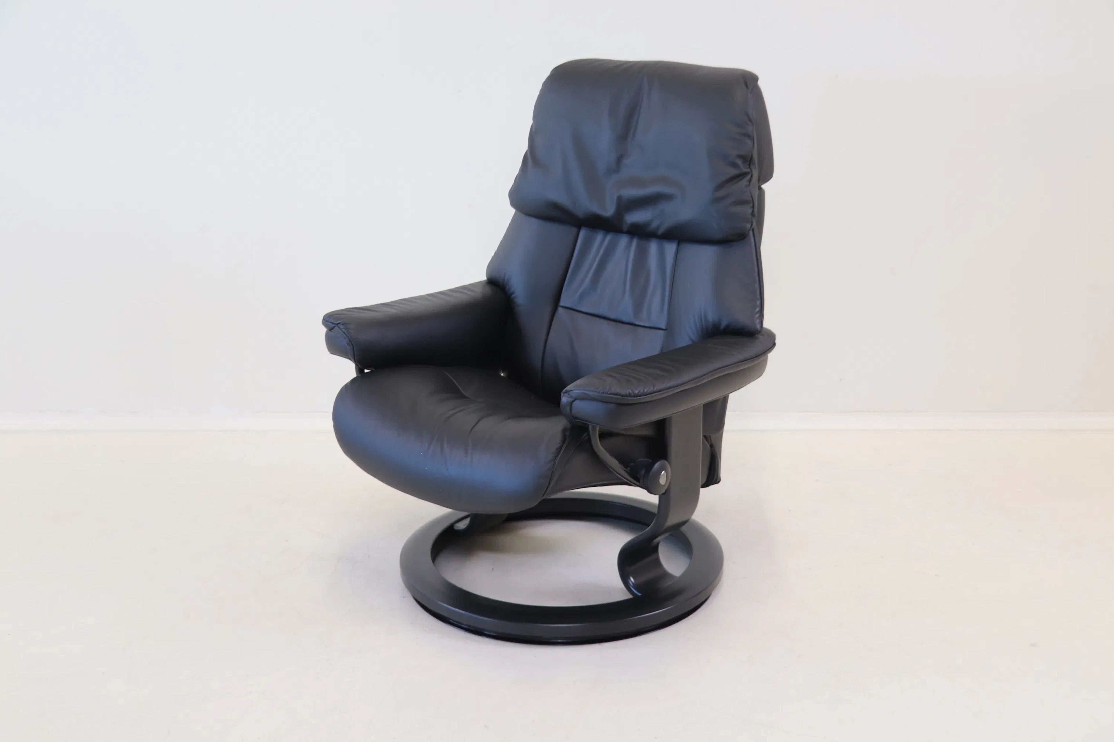Sillón giratorio, ajustable, cuero/madera, "Stressless", Ekornes.