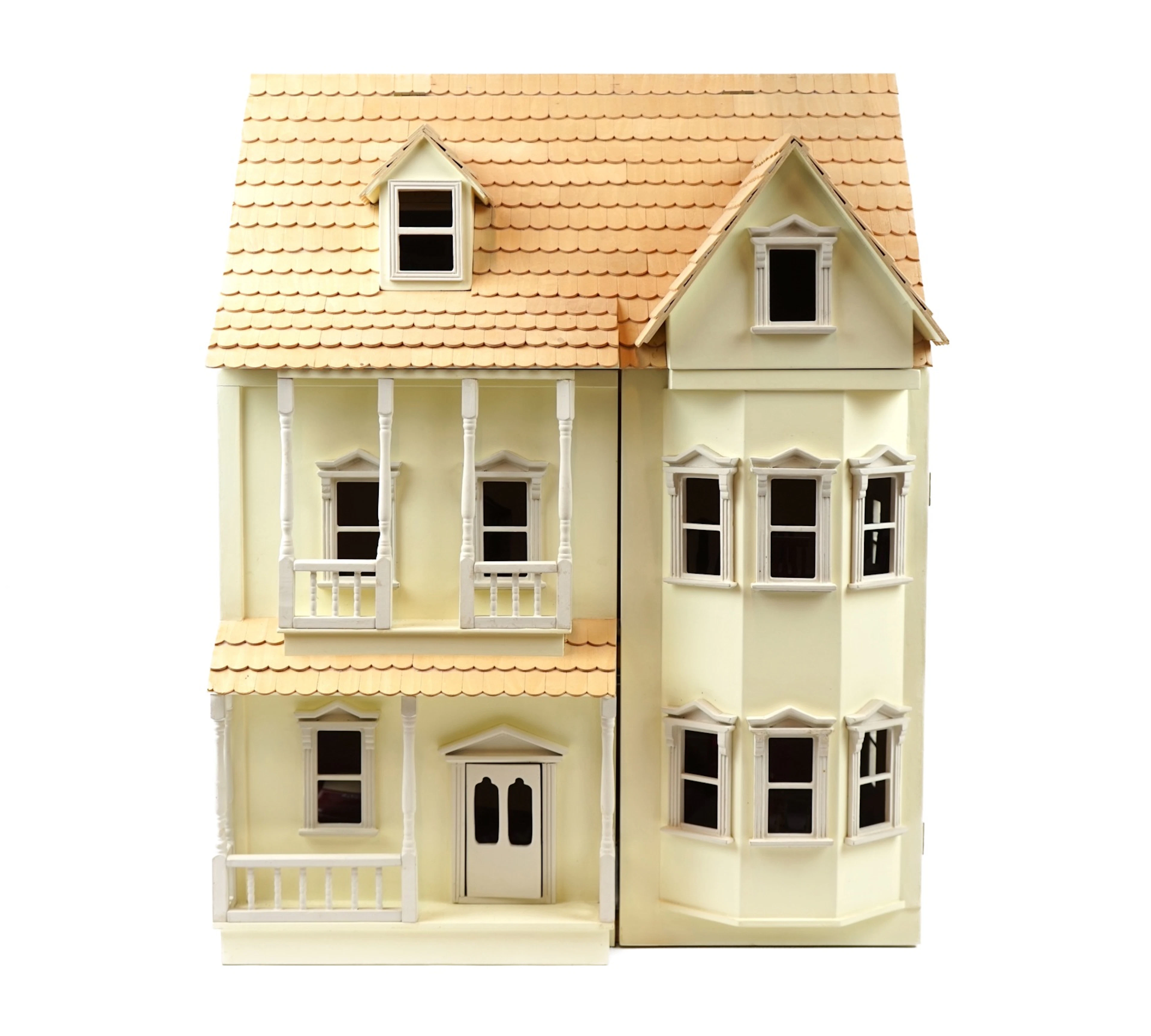 Puppenhaus, aus Holz, mit Puppen und Möbeln.