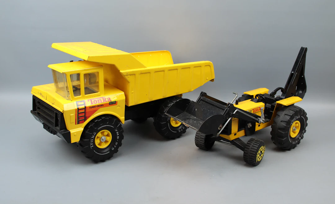 Toy vehicle, 2 pcs, metal/plastic, Tonka.