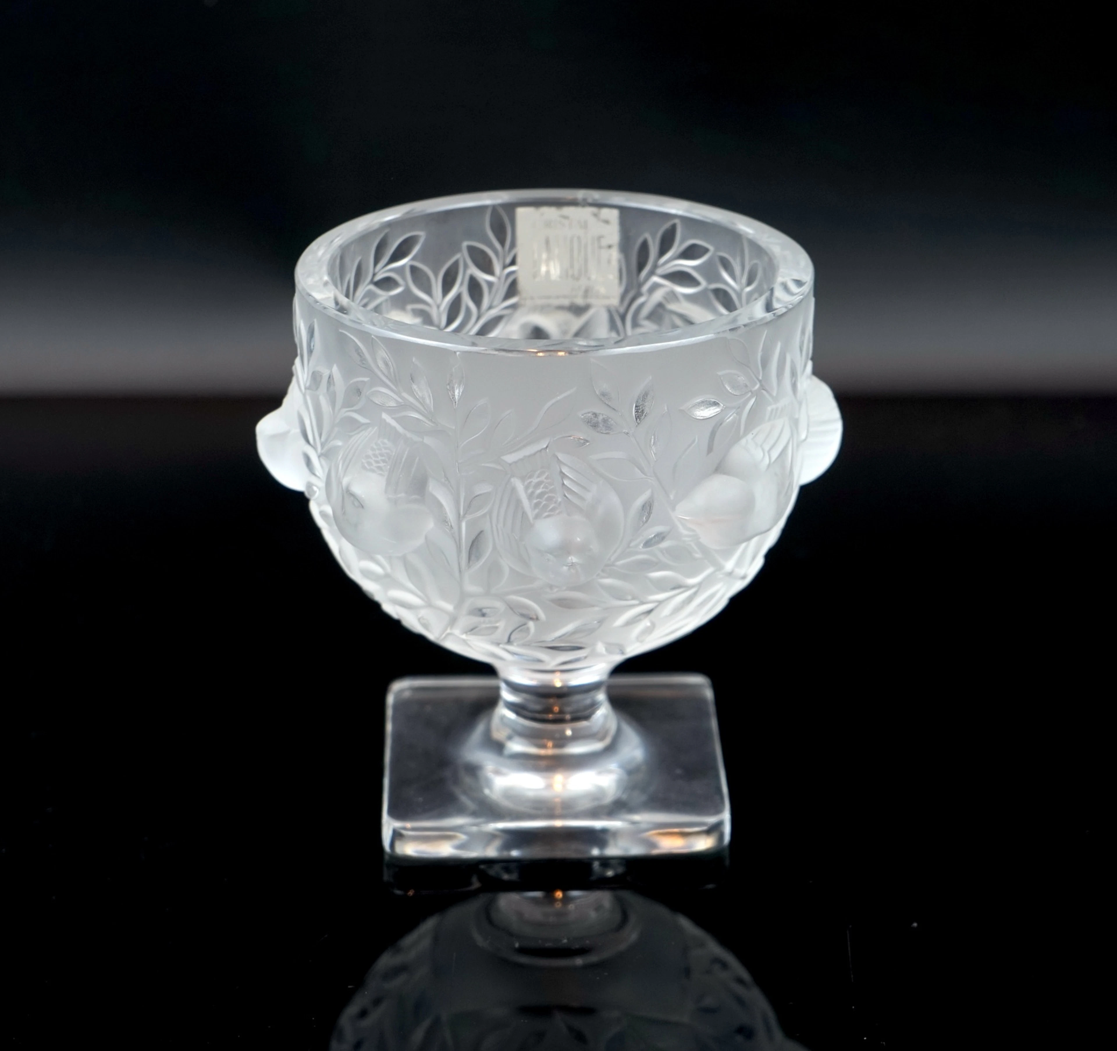 Renè Lalique, un bol en verre « Elizabeth », Lalique, Paris, France