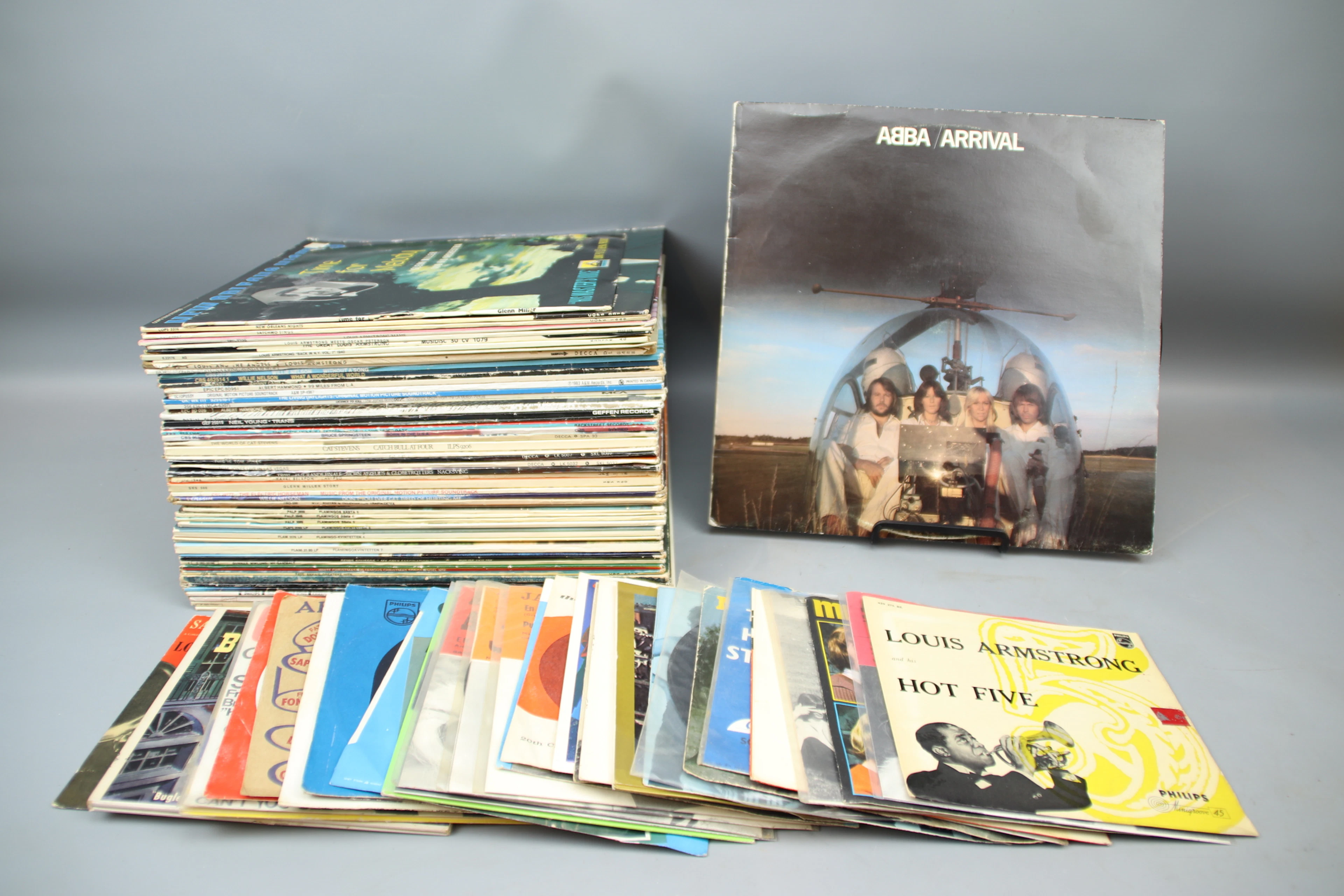 Des LPs et des singles, beaucoup, y compris de la musique de film.