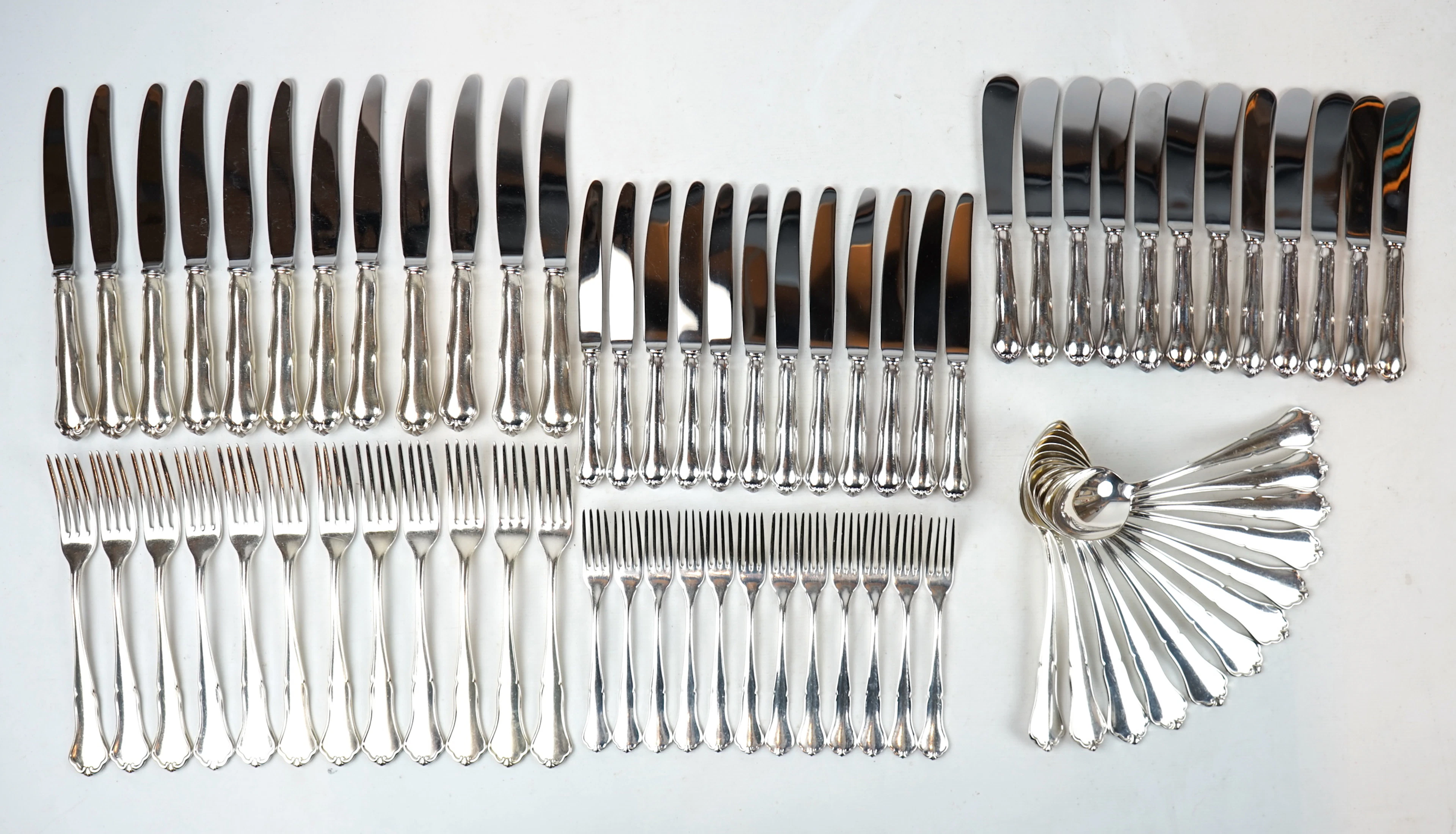 Servizio di posate, 72 pezzi, argento in nichel, Chippendale.