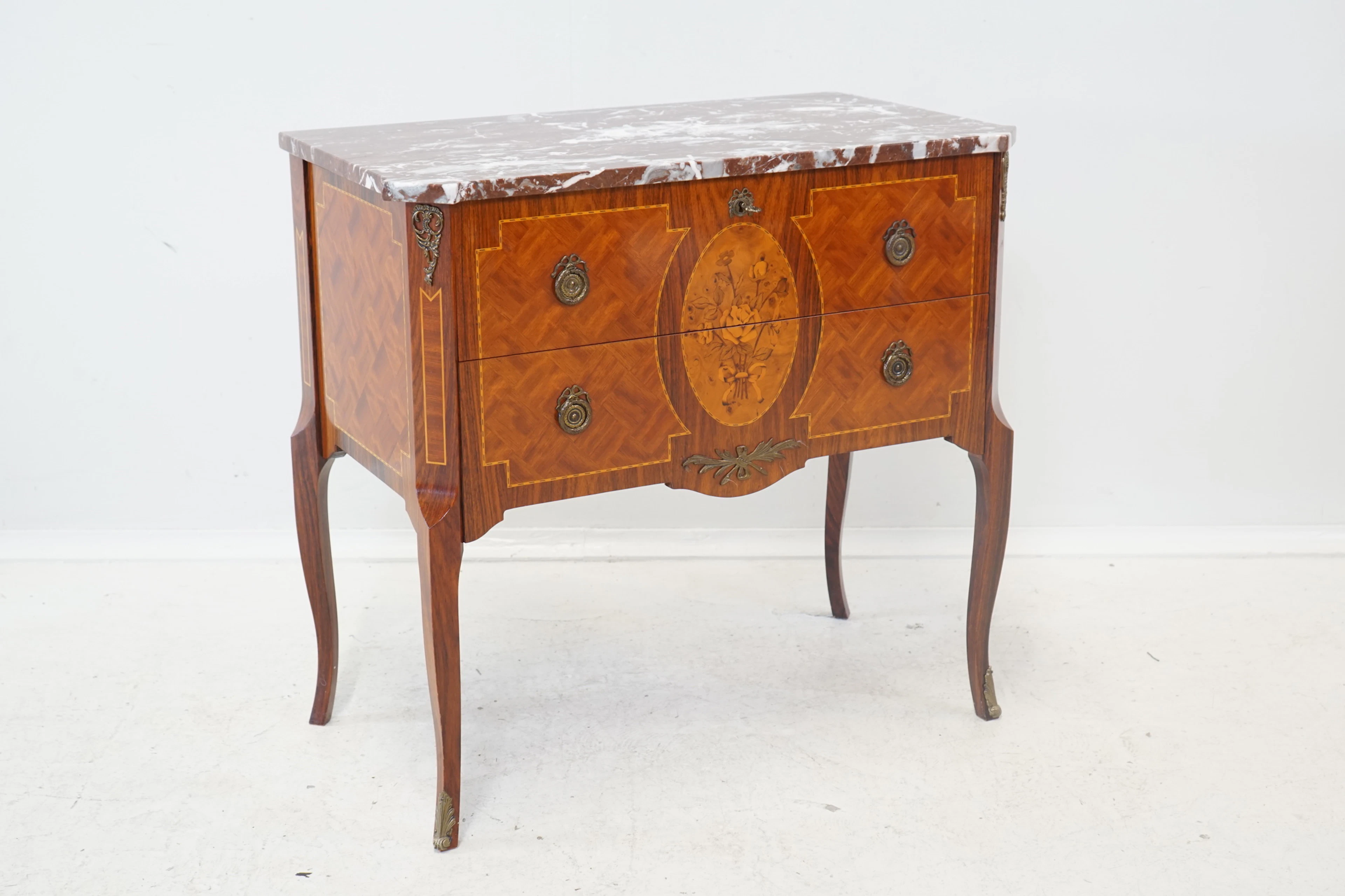 Cassettiera in stile, 2 cassetti, piano in legno/pietra, stile Gustaviano, 1900.